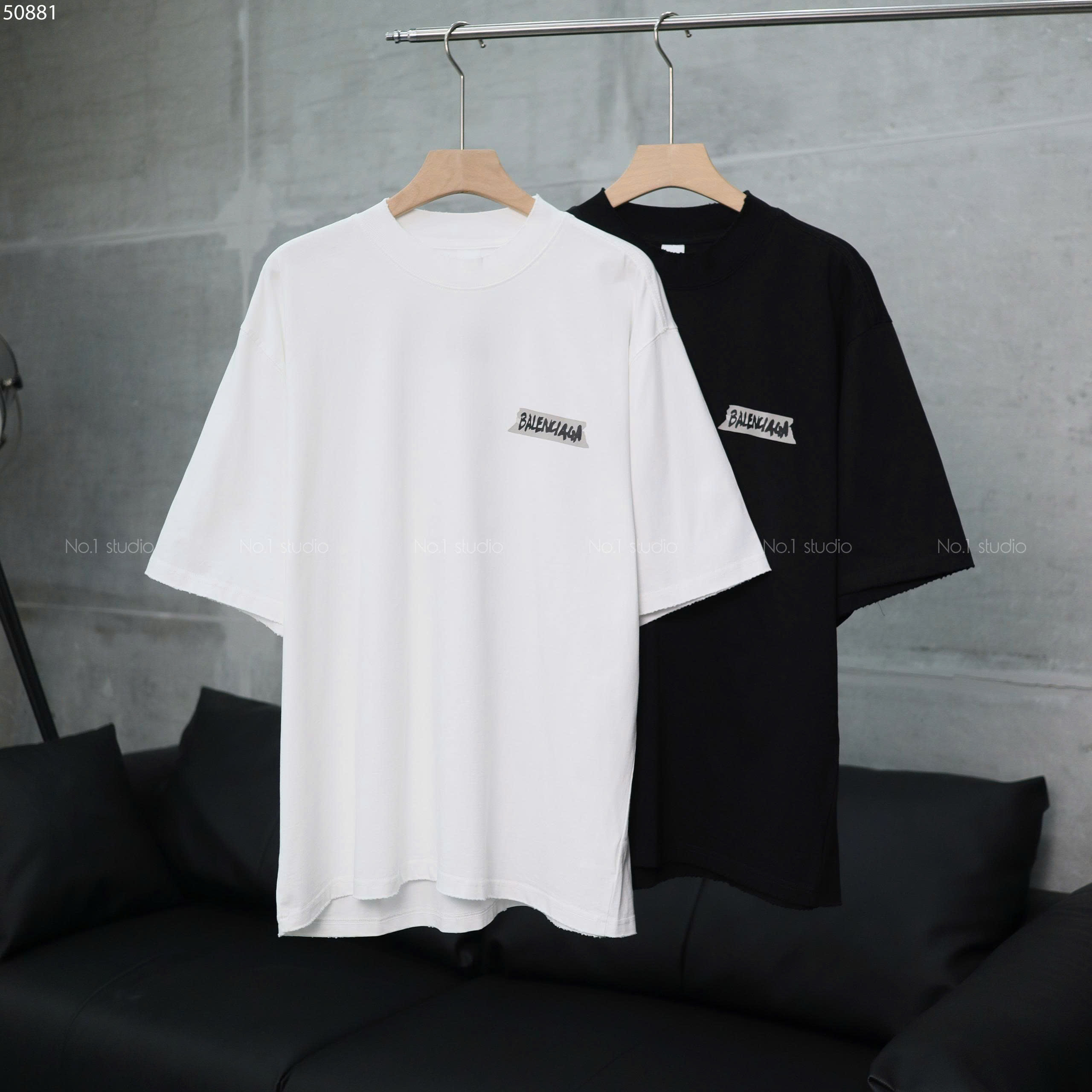 Tee No.1 chữ mờ BN2109