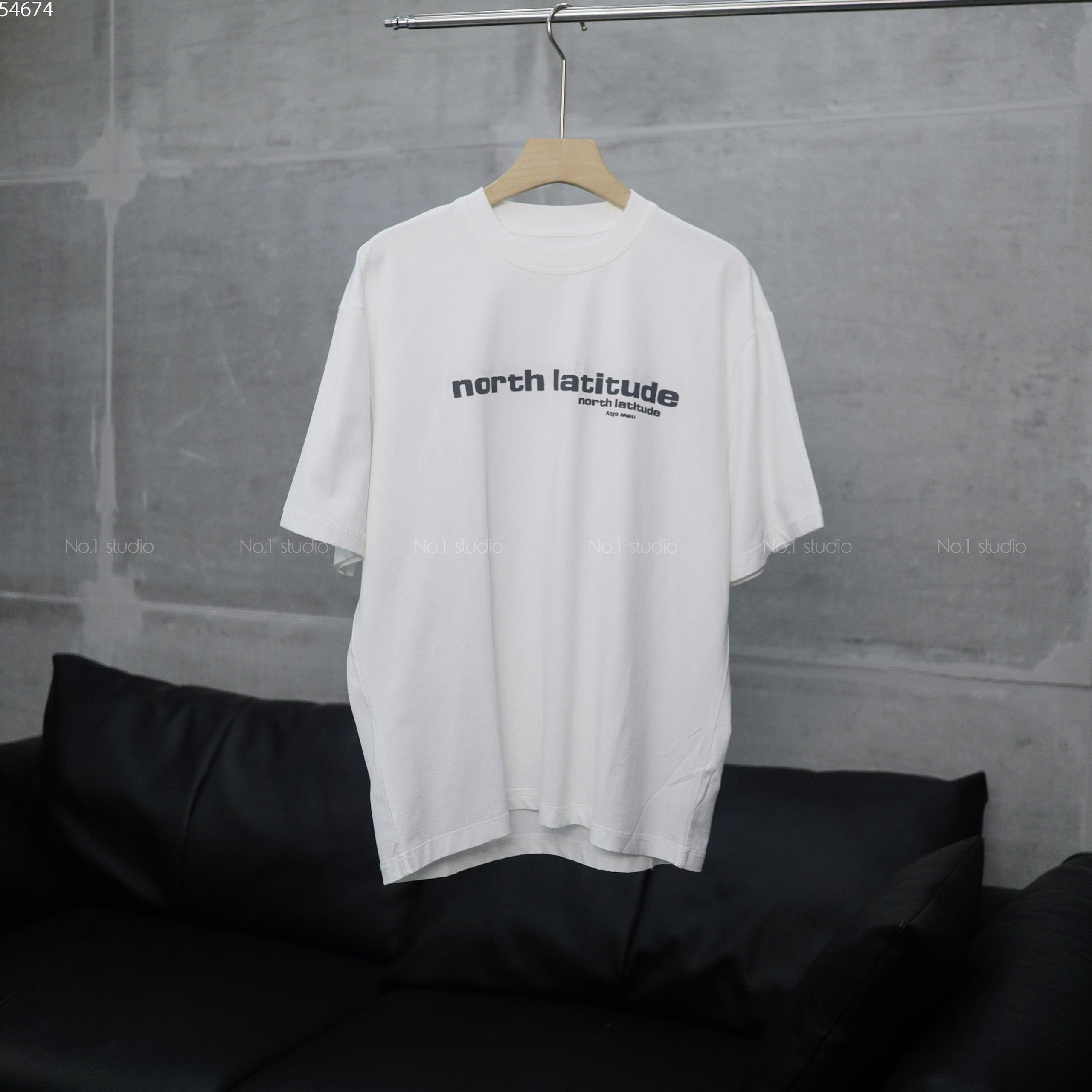 Tee No.1 chữ ngực N67568