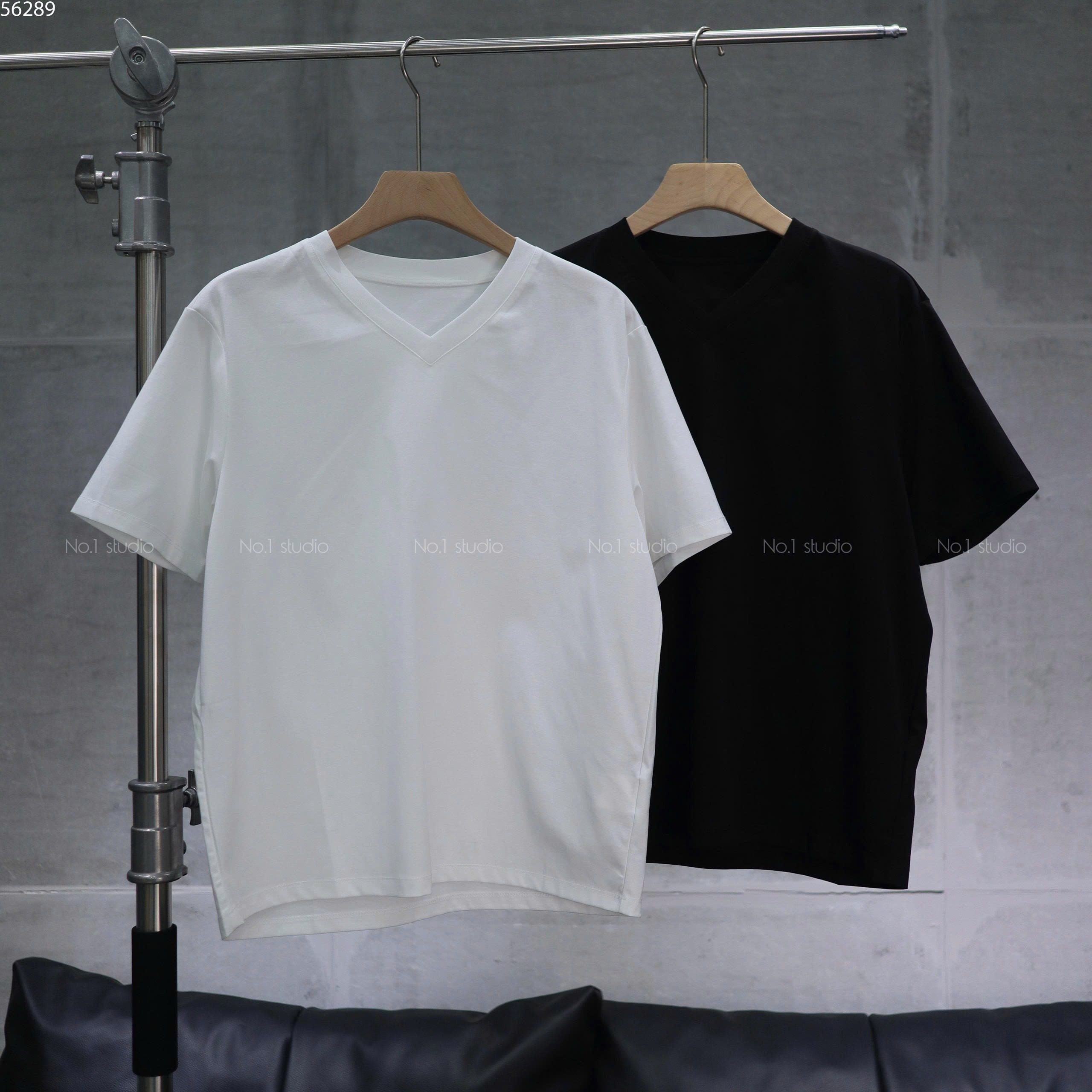 Tee No.1 cổ tim NK05376