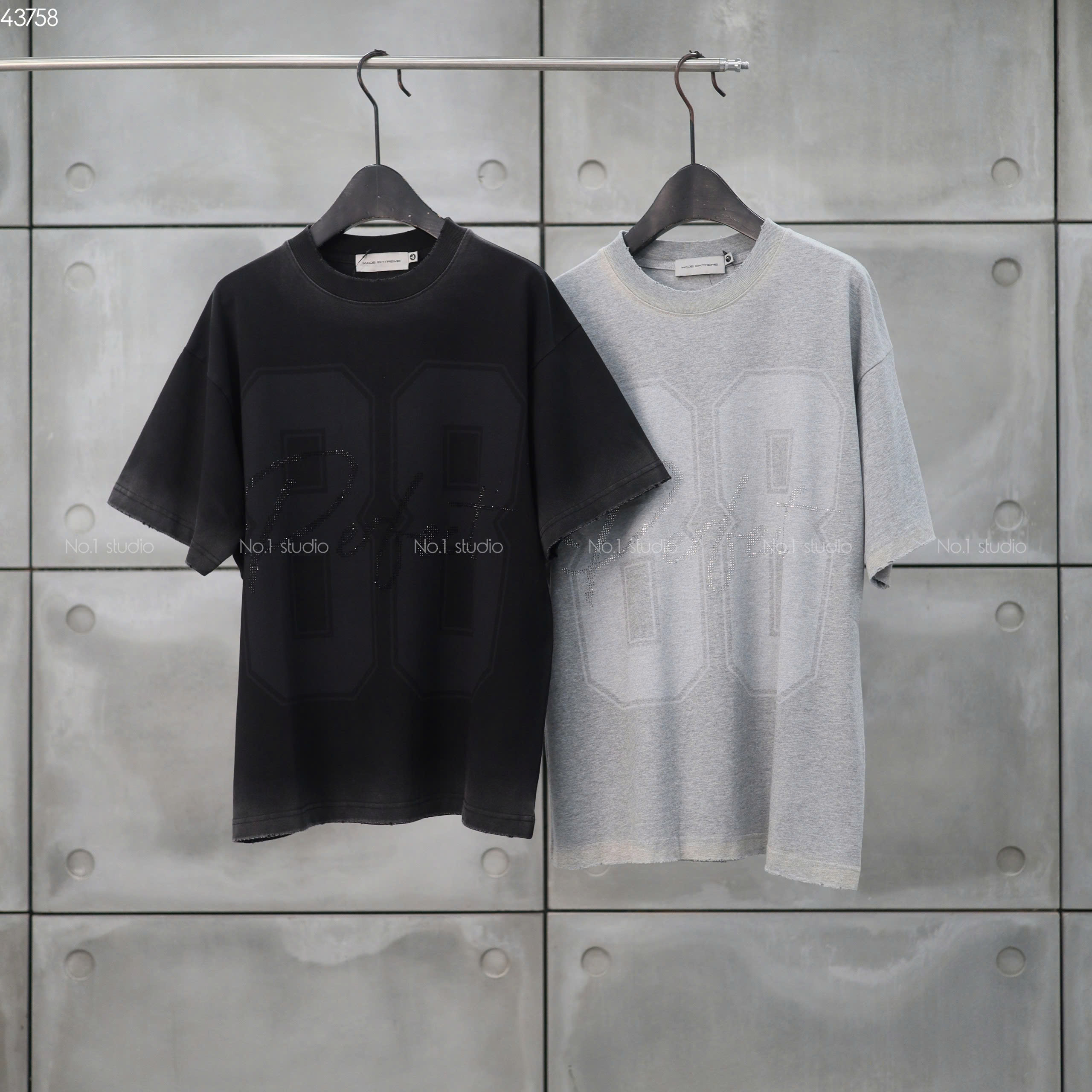 Tee No.1 đính đá số 08 Made 25029