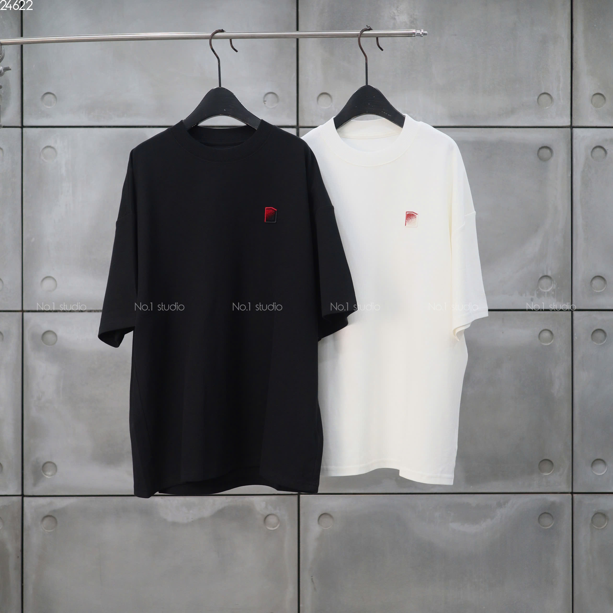 Tee No.1 hình ngực ZZ1526108