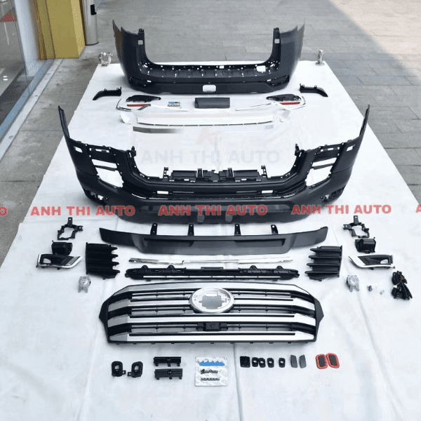 Do-xe-Landcruse-LC-300-2022-len-bodykit-Trung-Dong