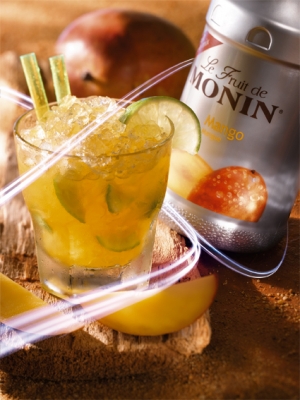 Mứt sệt vị Xoài Monin (Mango puree) - chai 1L