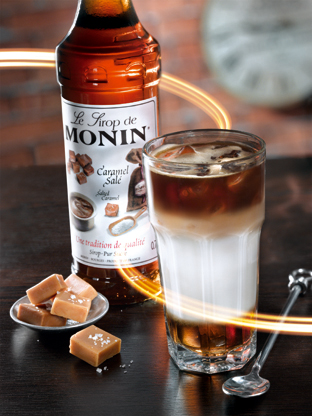 Siro Caramen mặn Monin (Salted caramel syrup) - chai 700ml