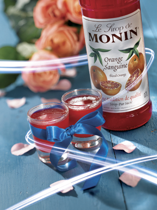 Siro Cam đỏ Monin (Blood Orange syrup) - chai 700ml