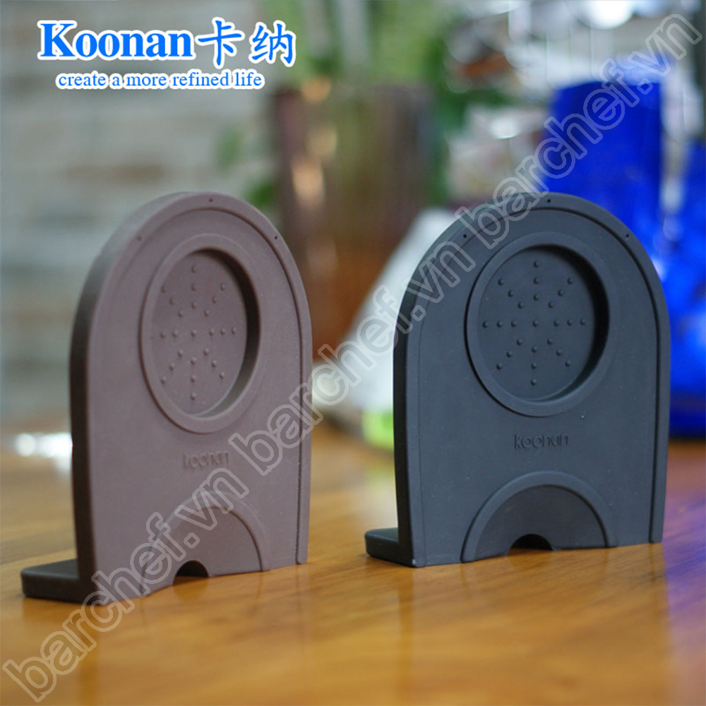 Thảm cao su lót Tamper Koonan (KN102) màu đen