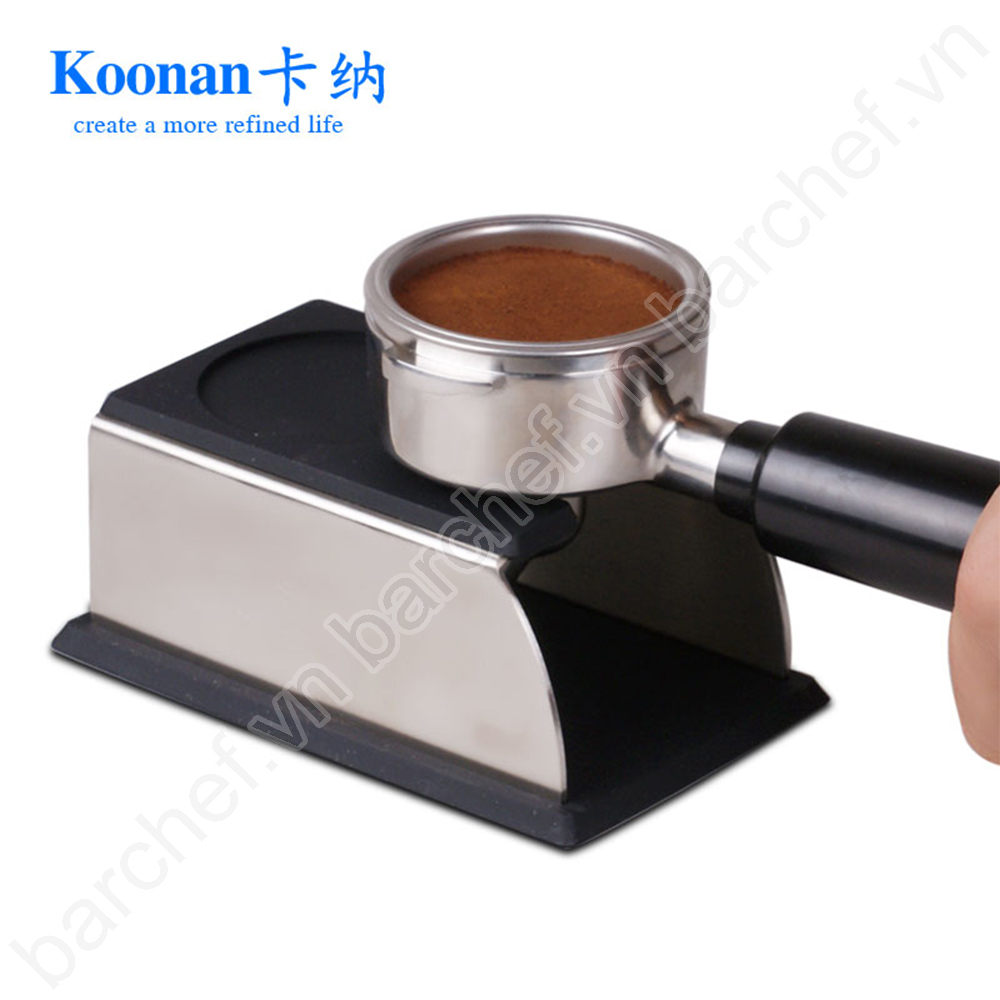 Đế lót Tamper Koonan (KN0401), khung inox, mặt cao su đen