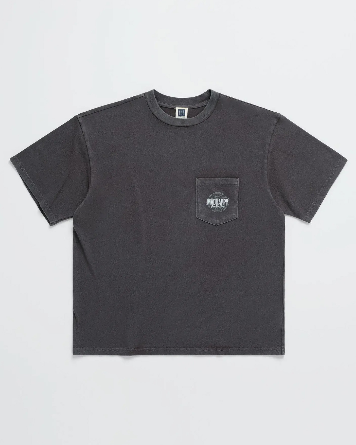 GA.P & MADHAPPY POCKET TSHIRT