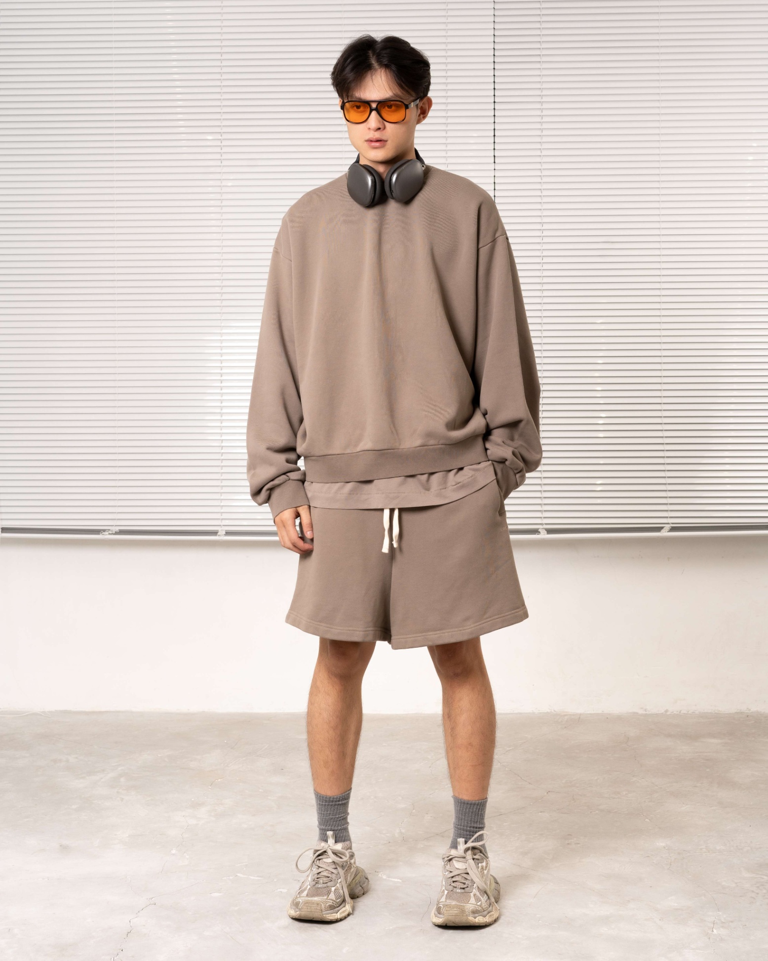 DBSR. BASSIC SWEATER
