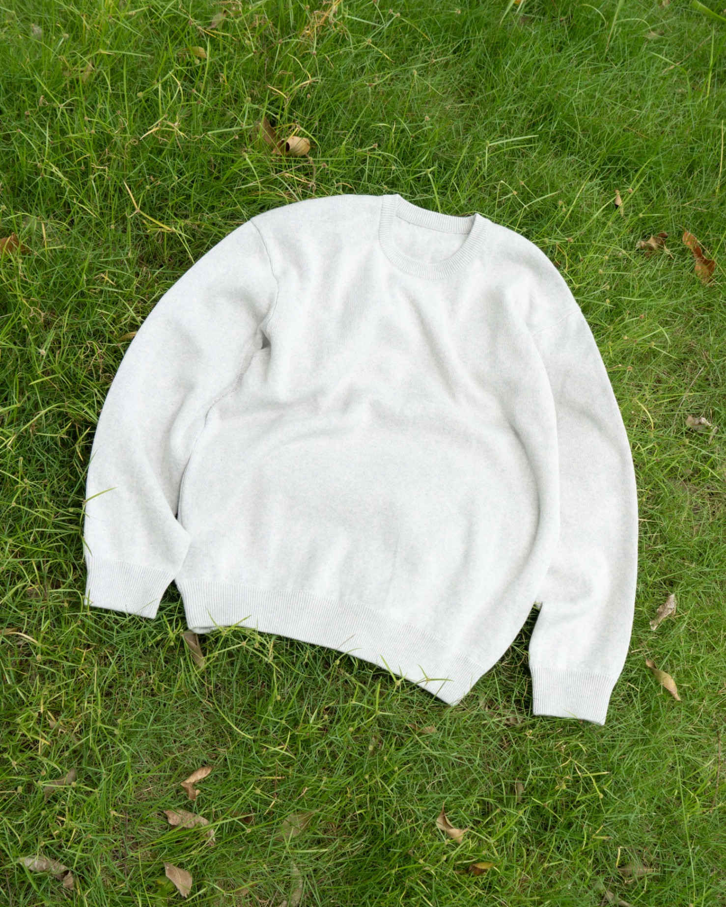 SMALL KNIT SWEATER
