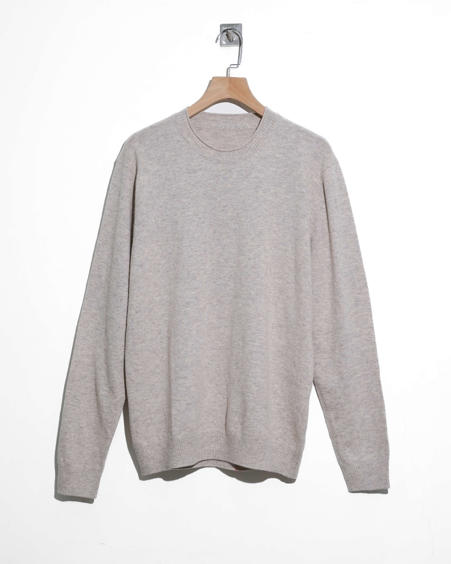 CUT NECK KNIT SWEATER