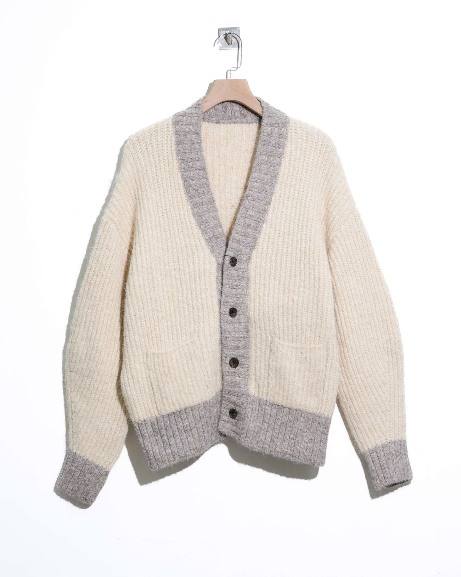 SERIE.S BIG KNIT CARDIGAN