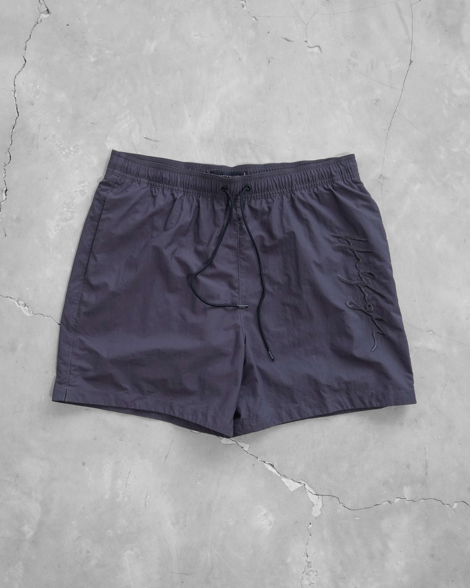 TM LETTER HIL LOGO SWIMMING TRUNKS