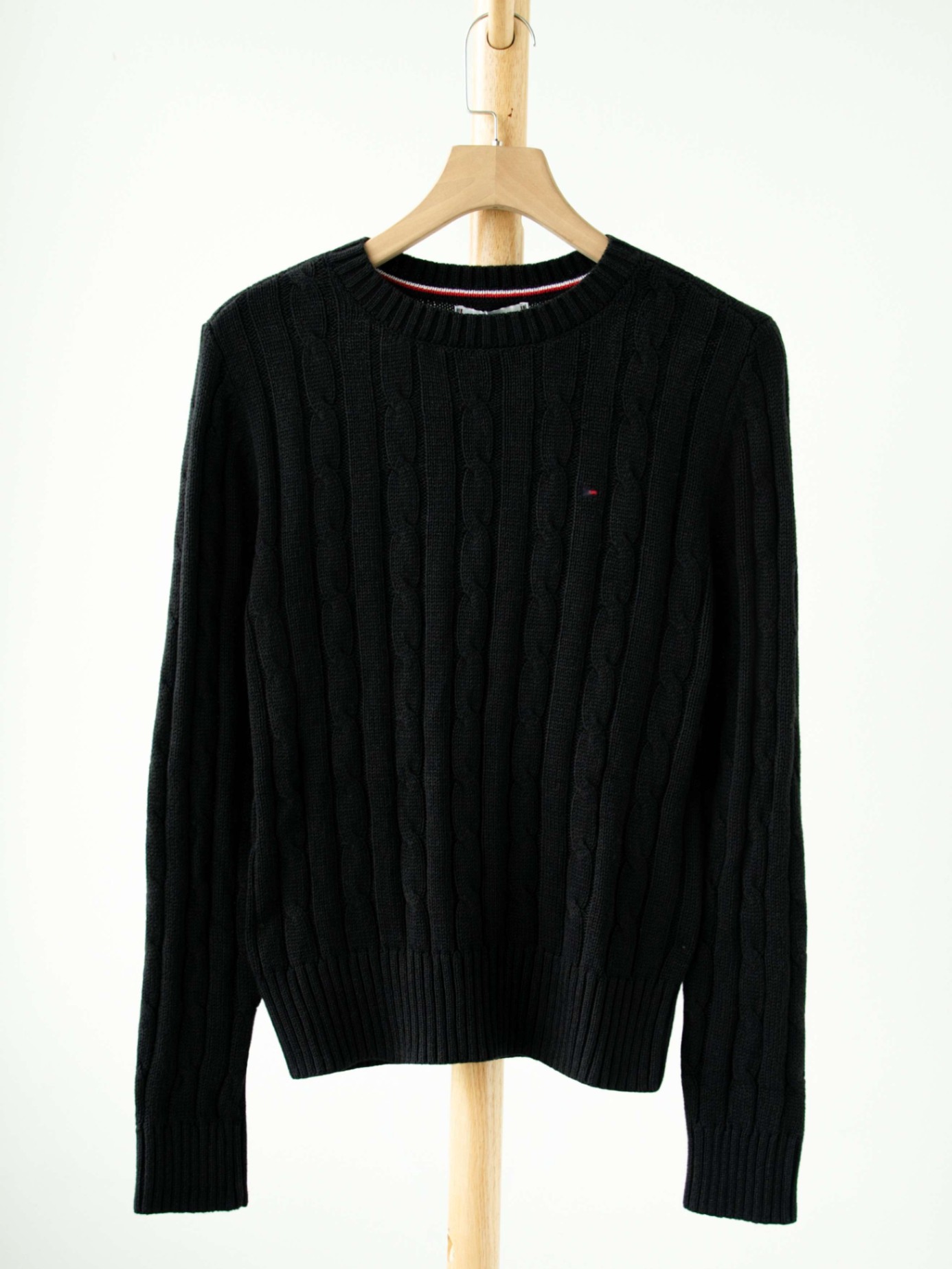 TM WOMEN CLASSI.C CABLE KNI.T RELAXED FIT JUMPER