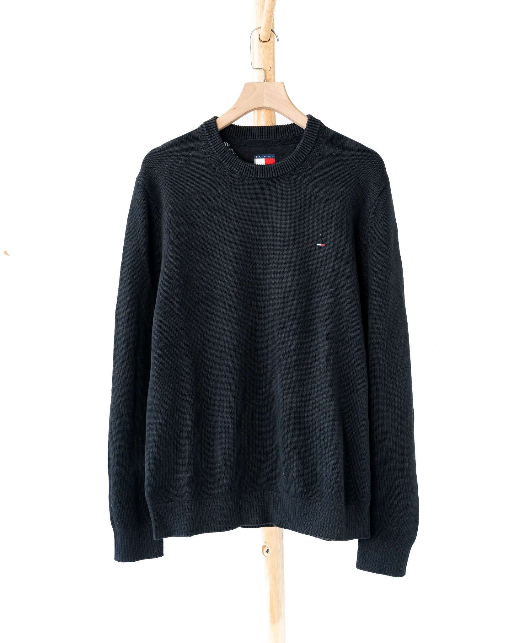 T.M B.ASSIC SMALL ICONIC KNIT SWEATER