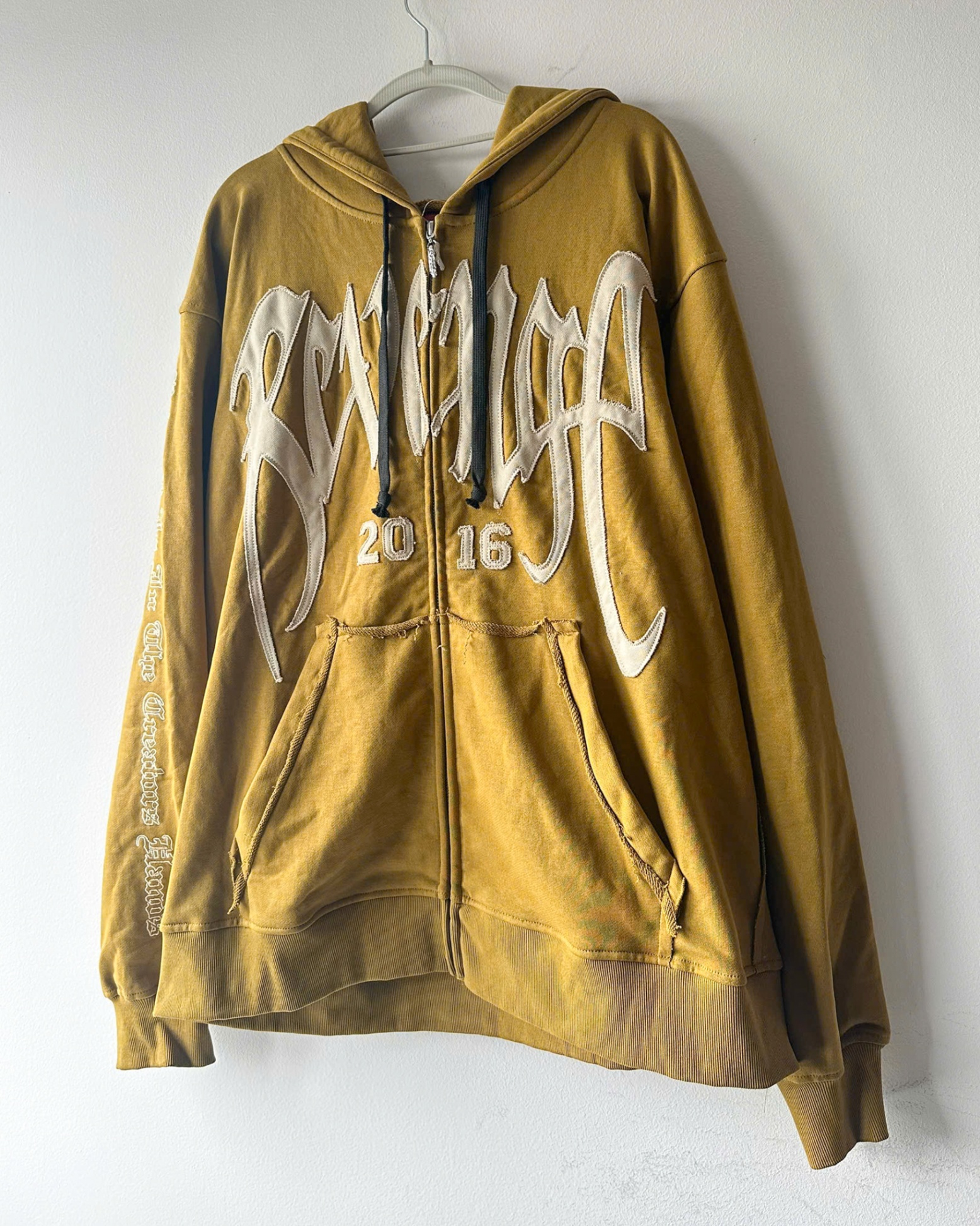 REVENGE FULL ZIP HOODIE 02