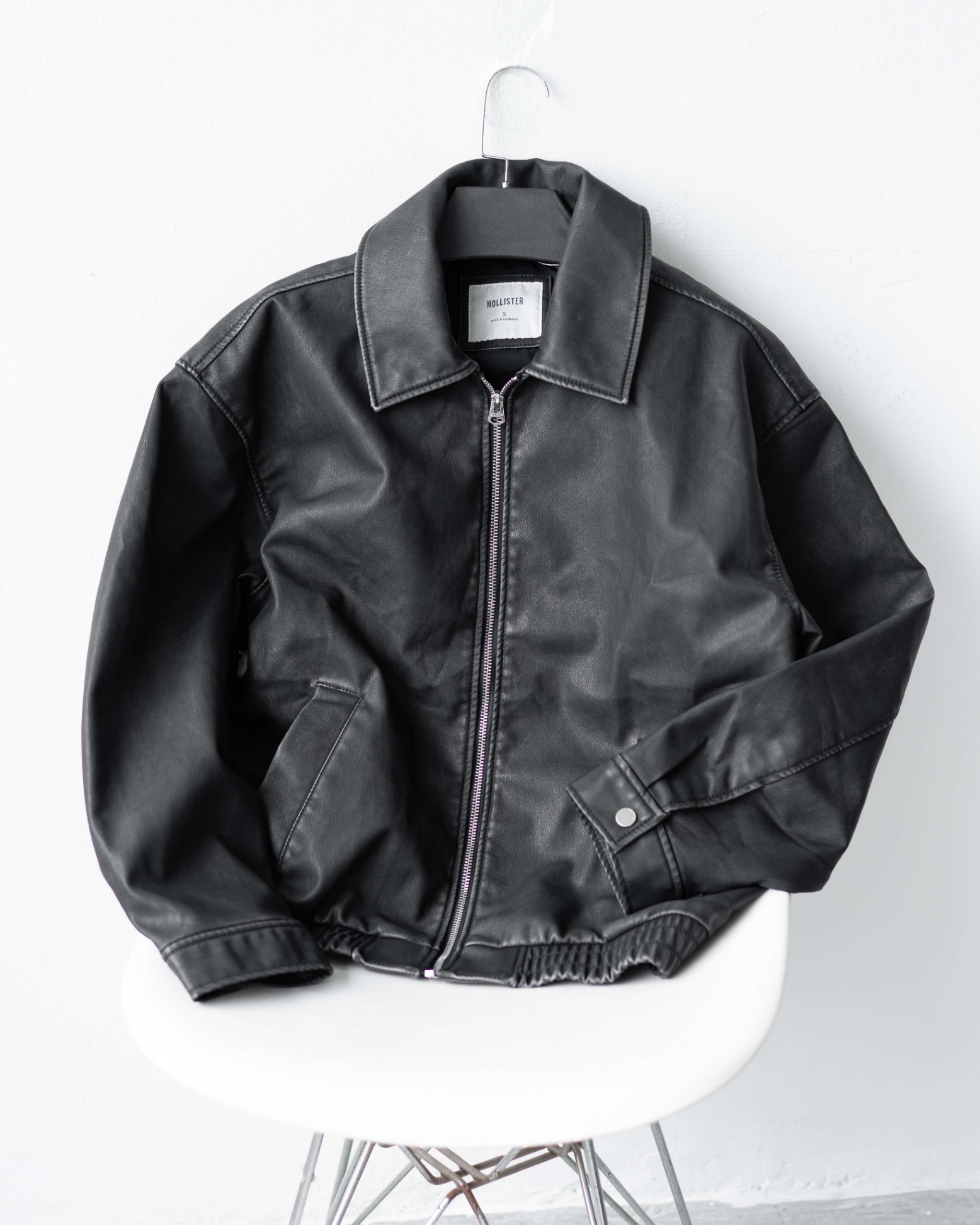 HOLLISTE.R BLACK VEGAN LEATHER JACKET