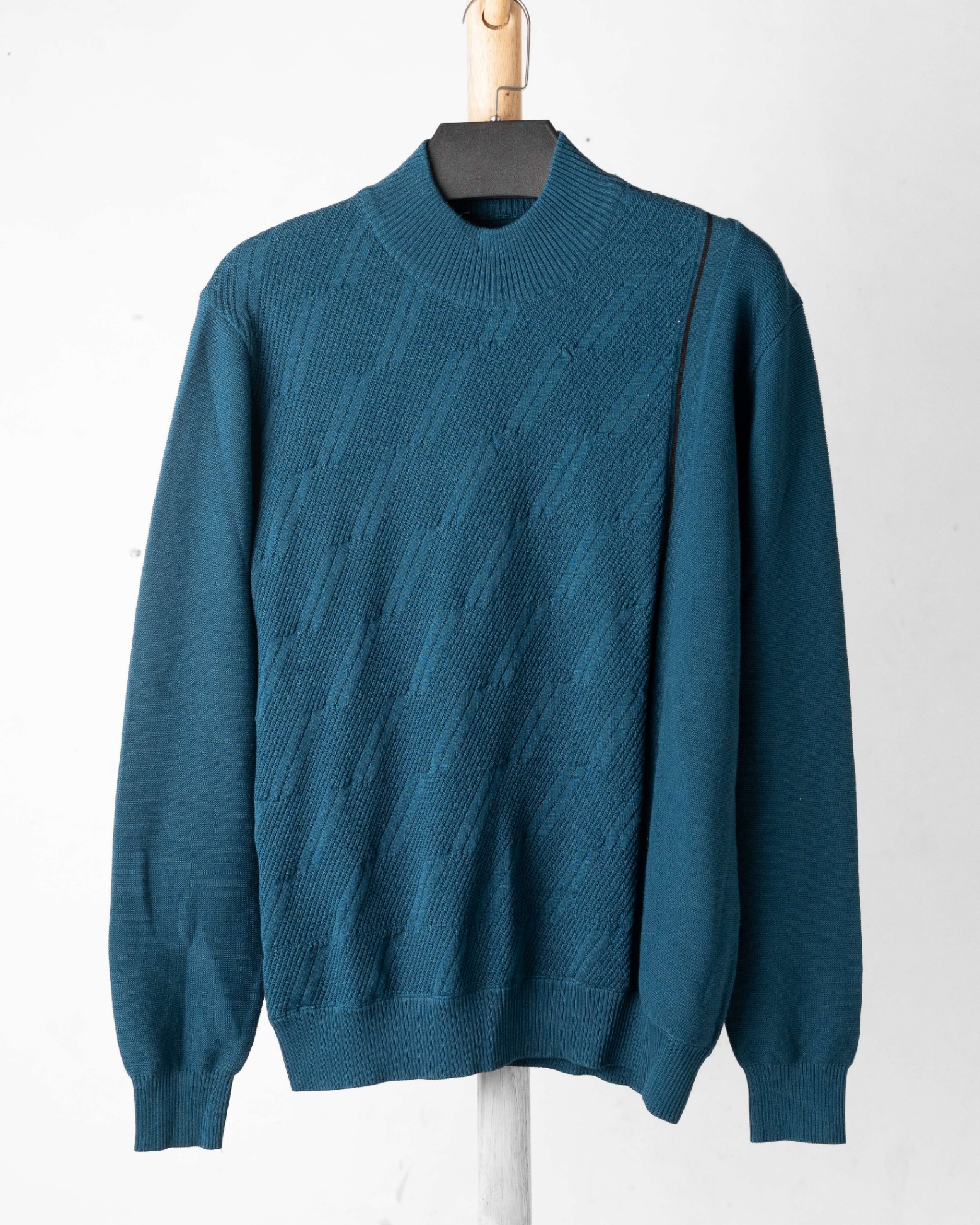 KNIT SWEATER L3 17