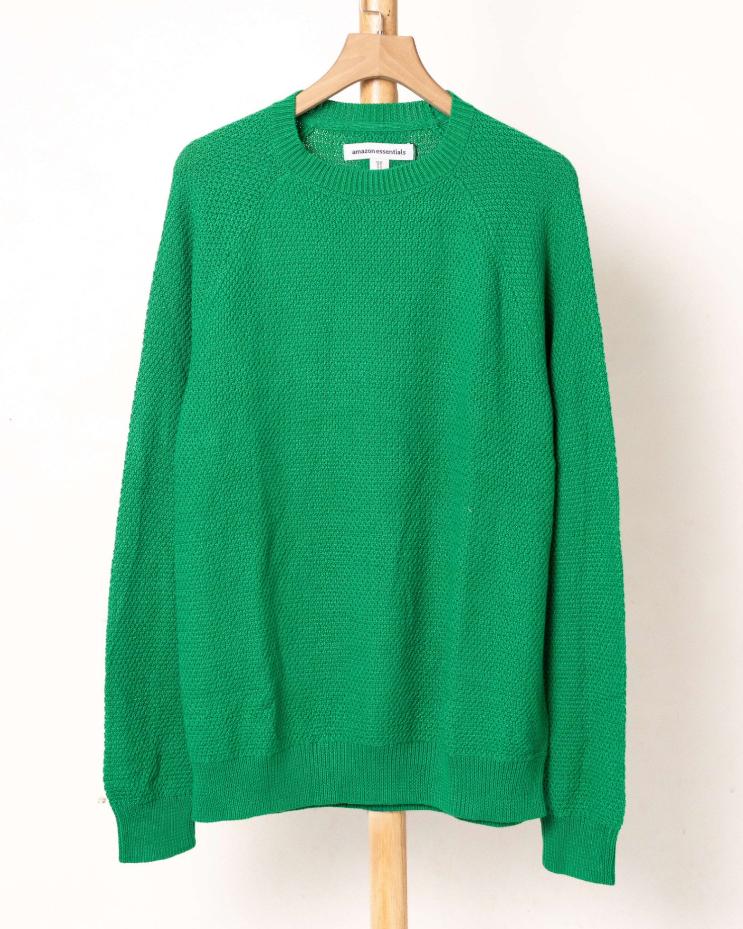 AMAZ ESSENTIAL KNIT SWEATER