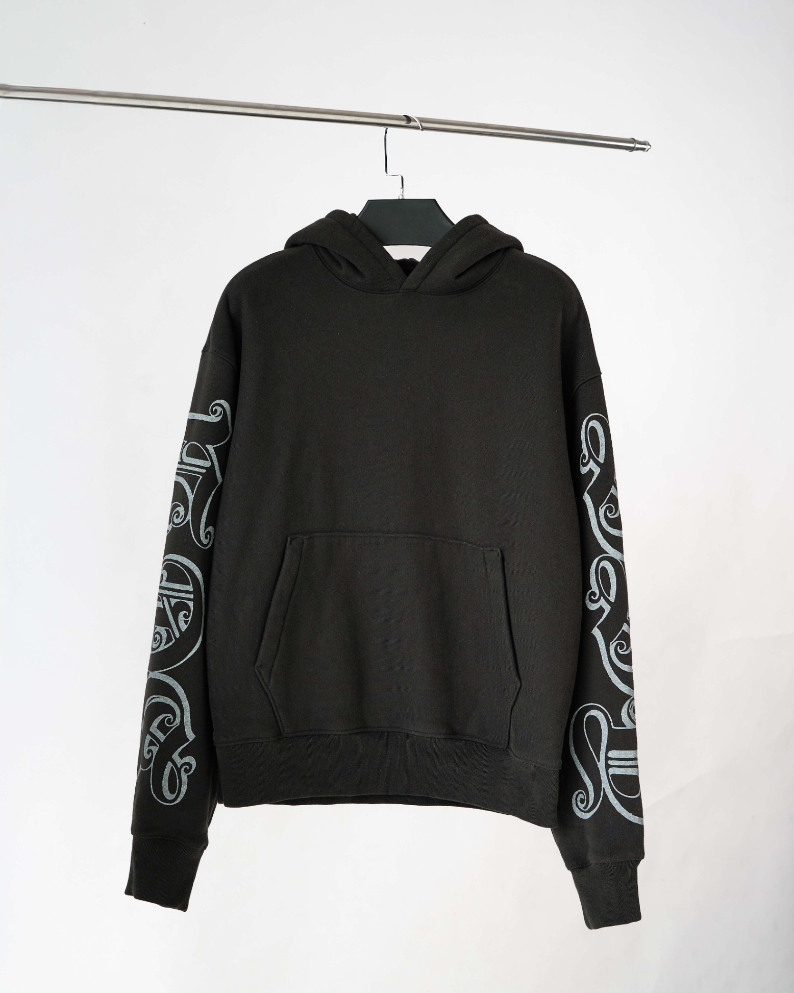 SS SLEEVE LOGO HOODIE