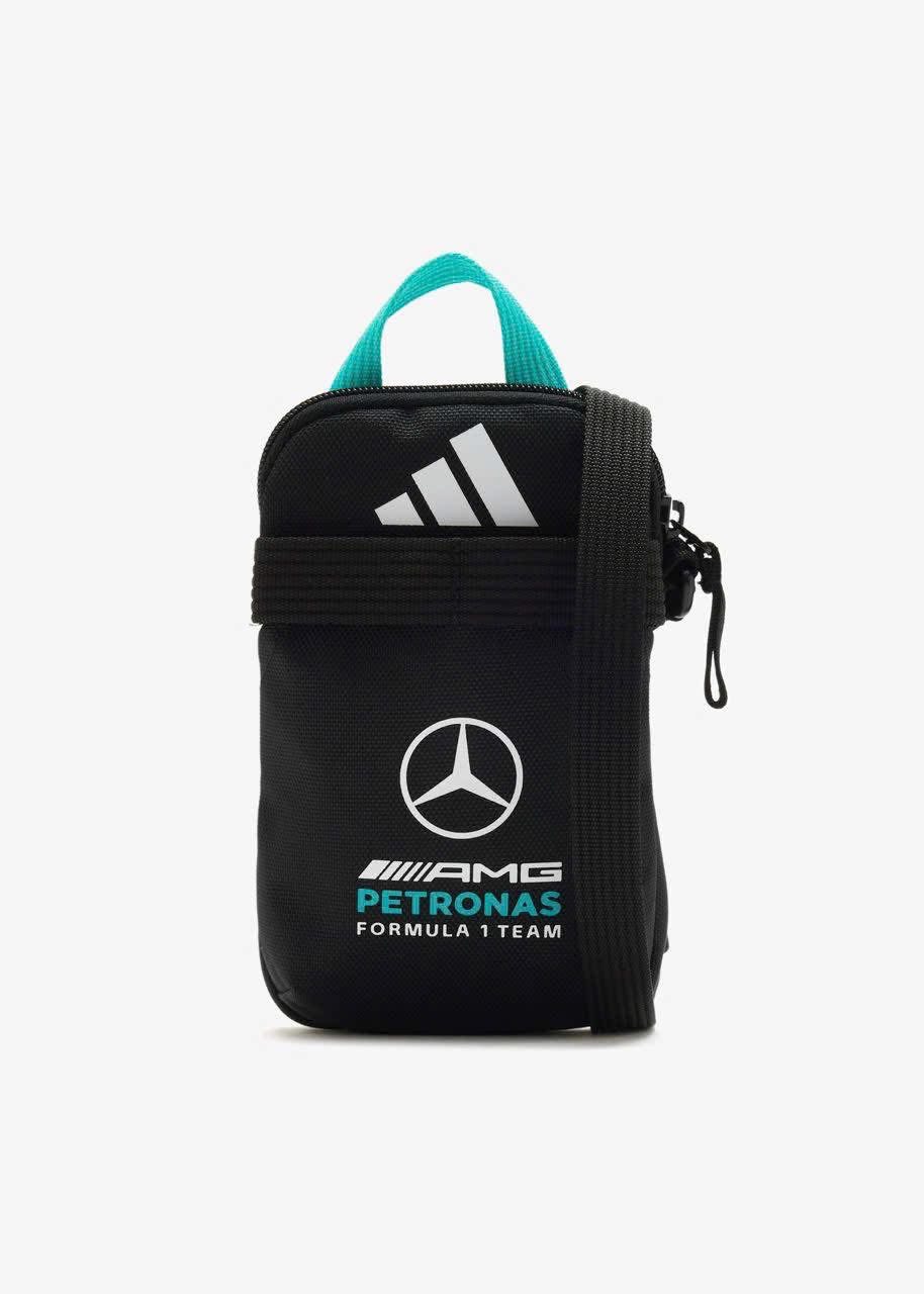 ADD MER-AMG PETRONAS F1 TEAM DNA
