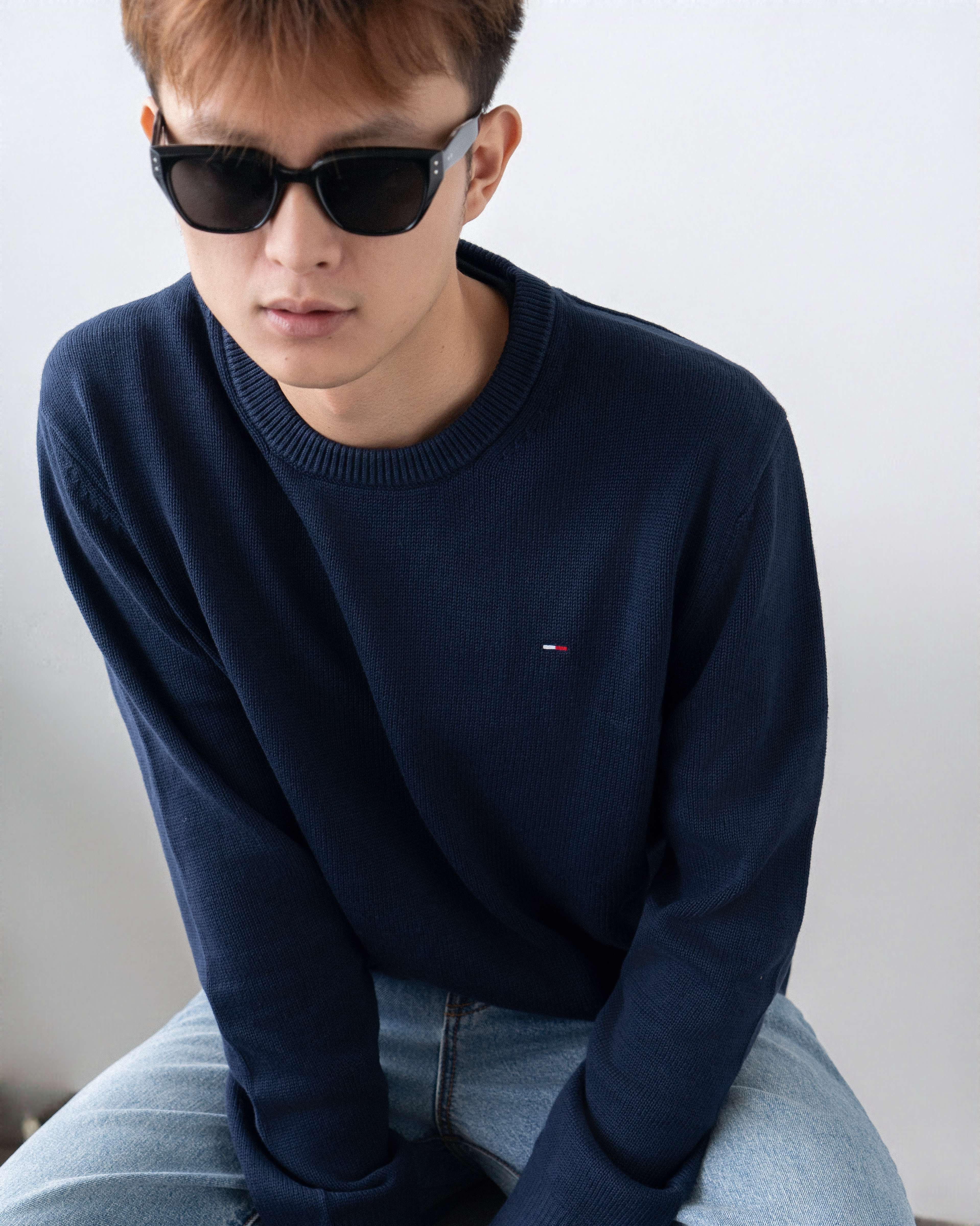 TM JEAN B.ASSIC ICONIC LOGO KNIT SWEATER