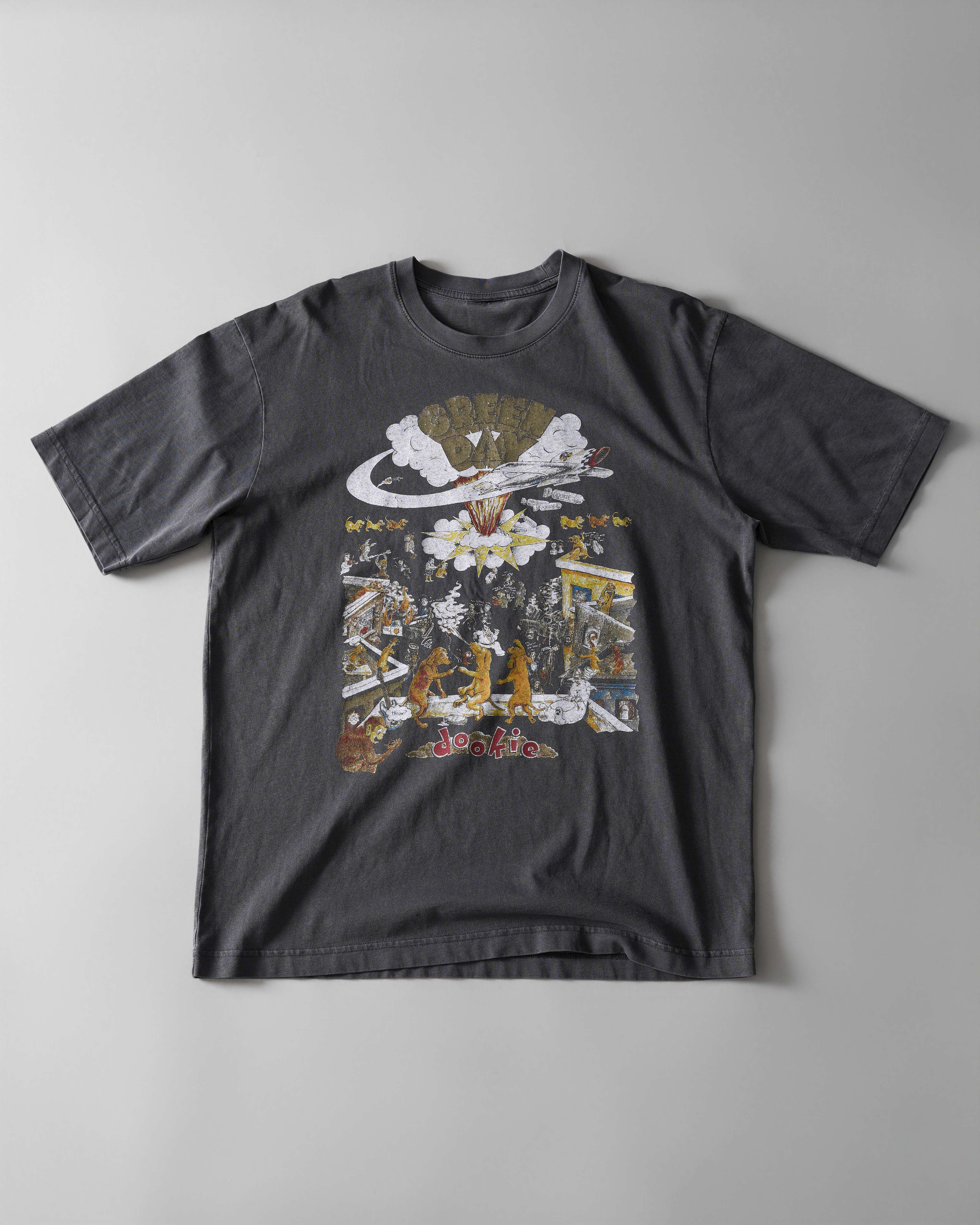 TOP10 UNISEX COLLABORATION GRAPHIC T-SHIRT 03
