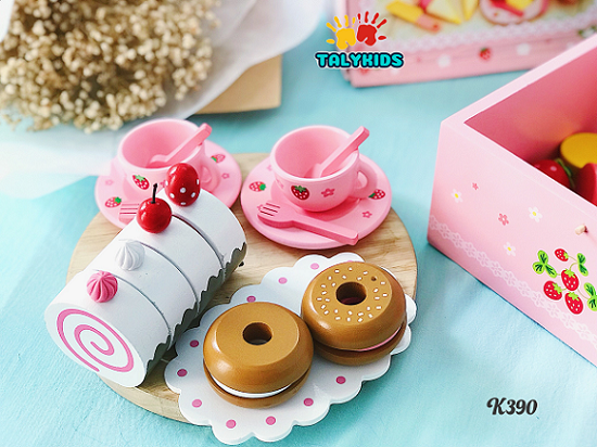 Set đồ chơi bánh ngọt, trái cây cho bé gái.