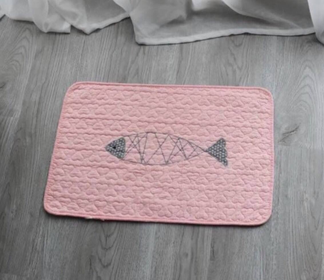 Thảm chùi chân - One Fish - Hồng