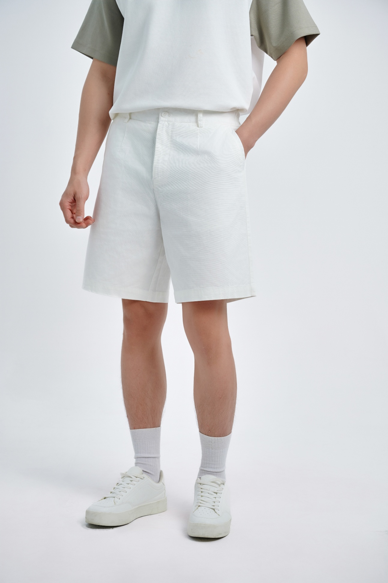 Quần Short Kaki Regular 8099