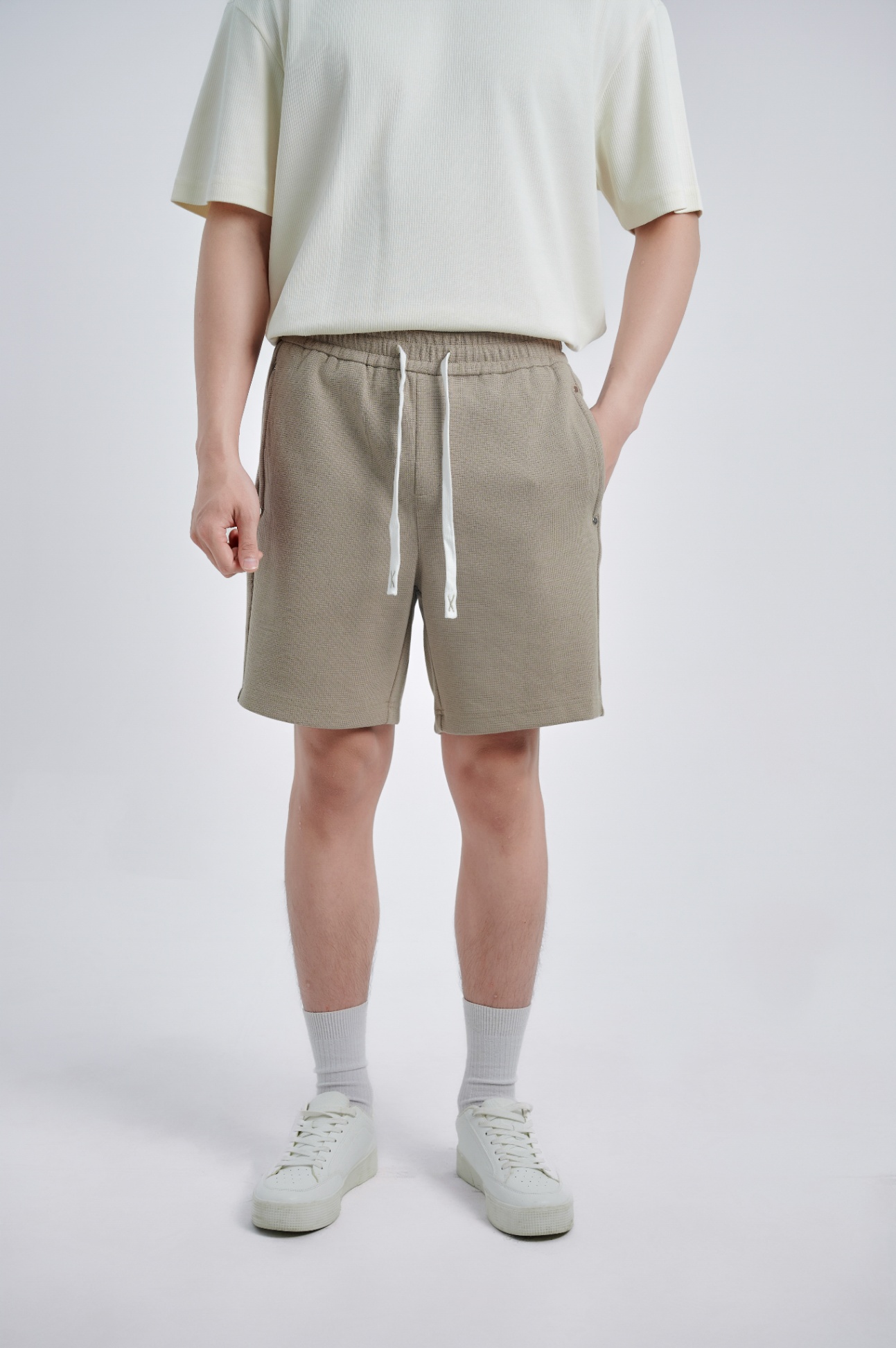 Quần Short Nỉ Regular 8094