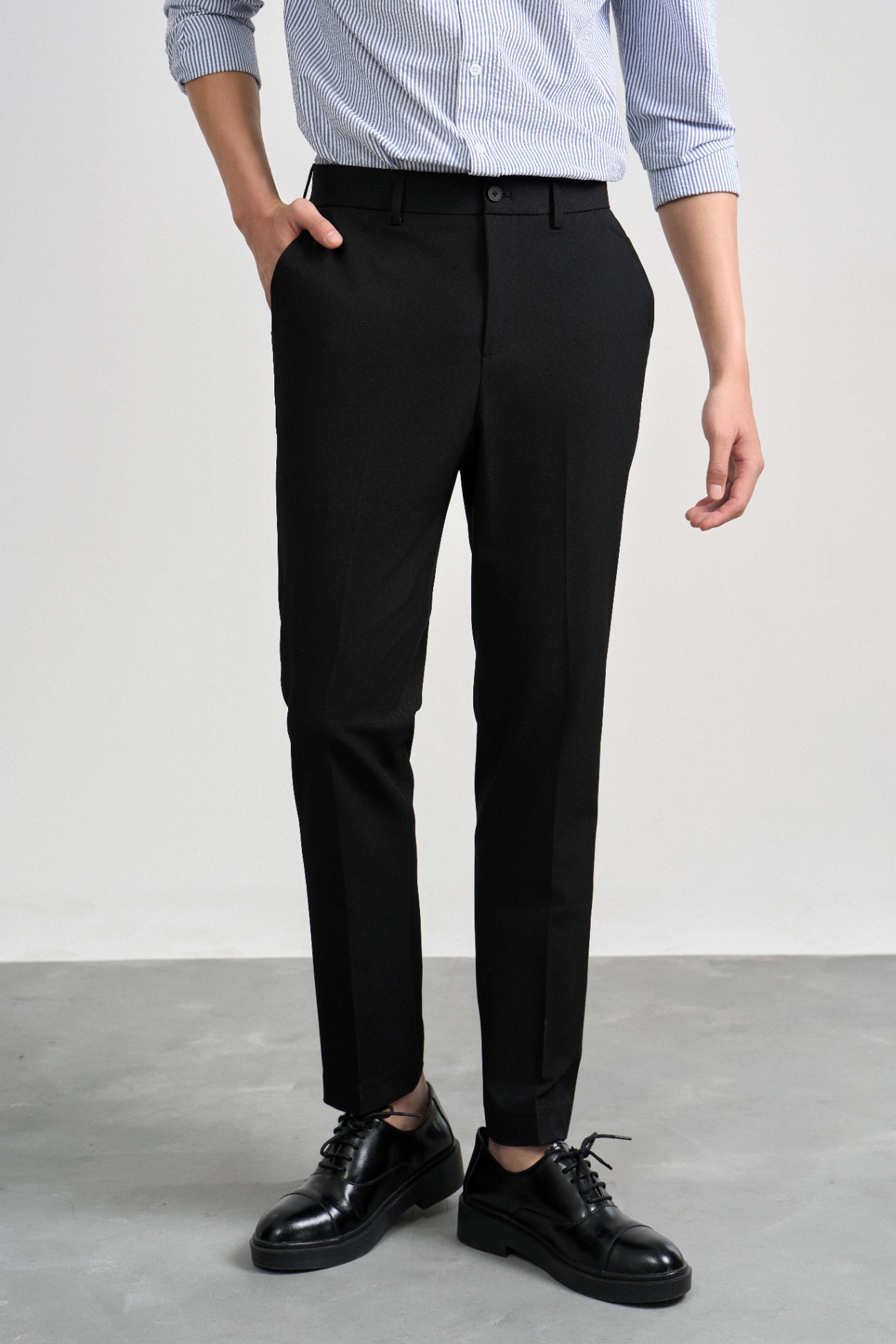 Quần Âu Slim Polyester 7128