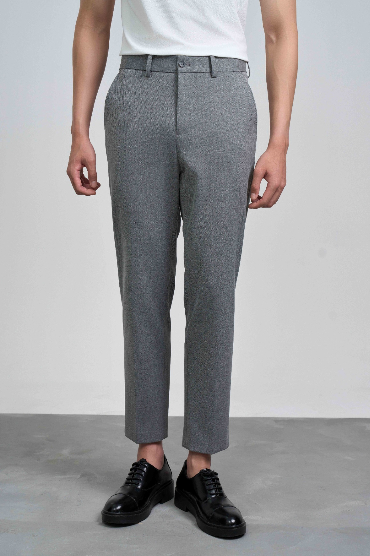 Quần Âu Carrot Polyester 7122 - Ghi - 34