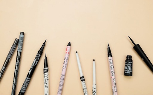 Bút kẻ eyeliner nào tốt?