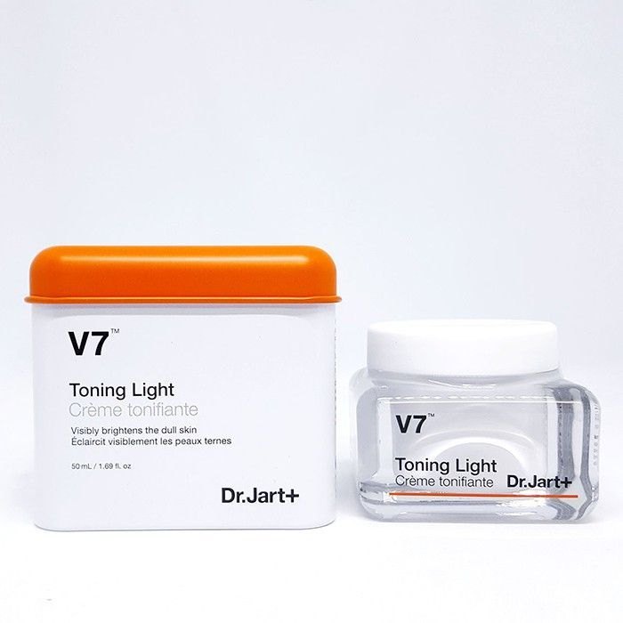 KEM DƯỠNG TRẮNG DA V7 - TONING LIGHT