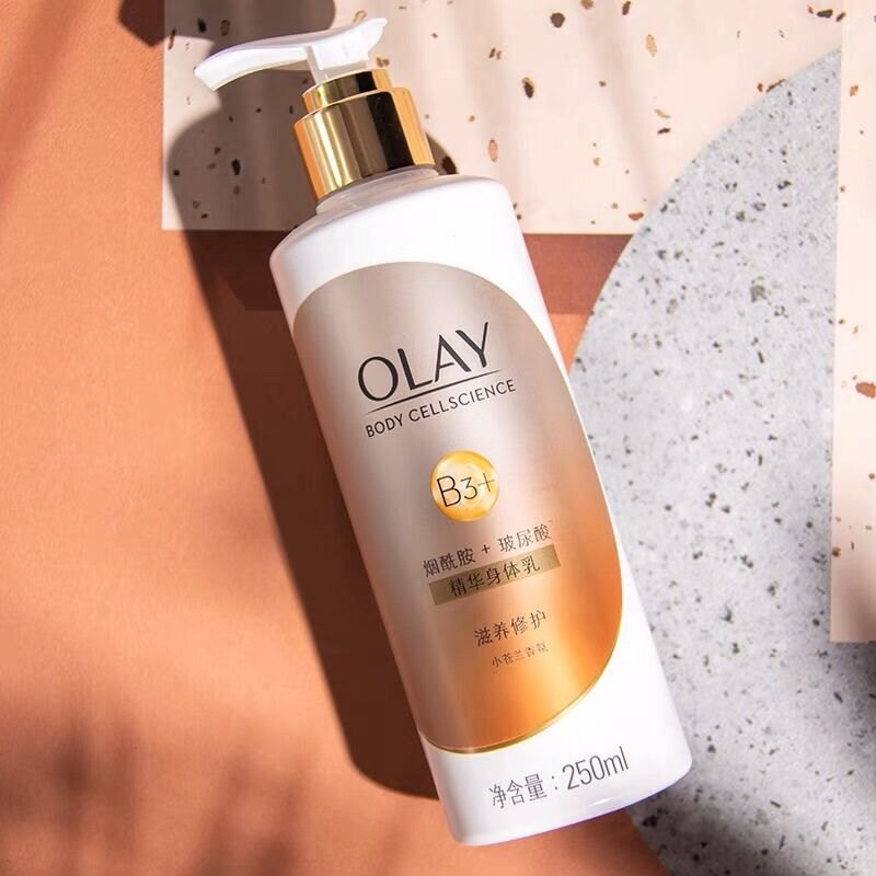 Dưỡng thể Olay B3 dưỡng ẩm trắng da 250ml