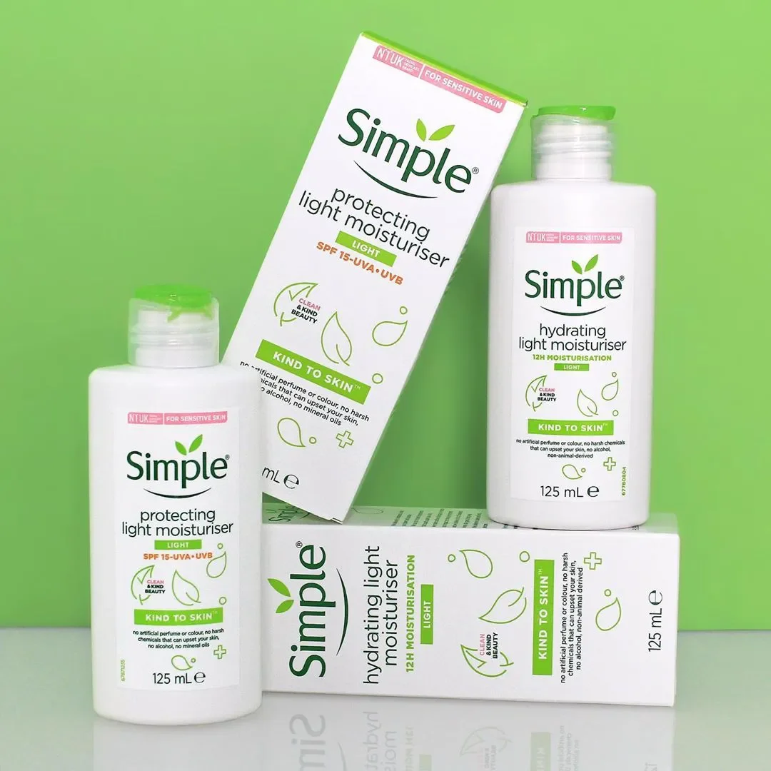 SỮA DƯỠNG SIMPLE HYDRATING LIGHT MOISTURISER 125ML