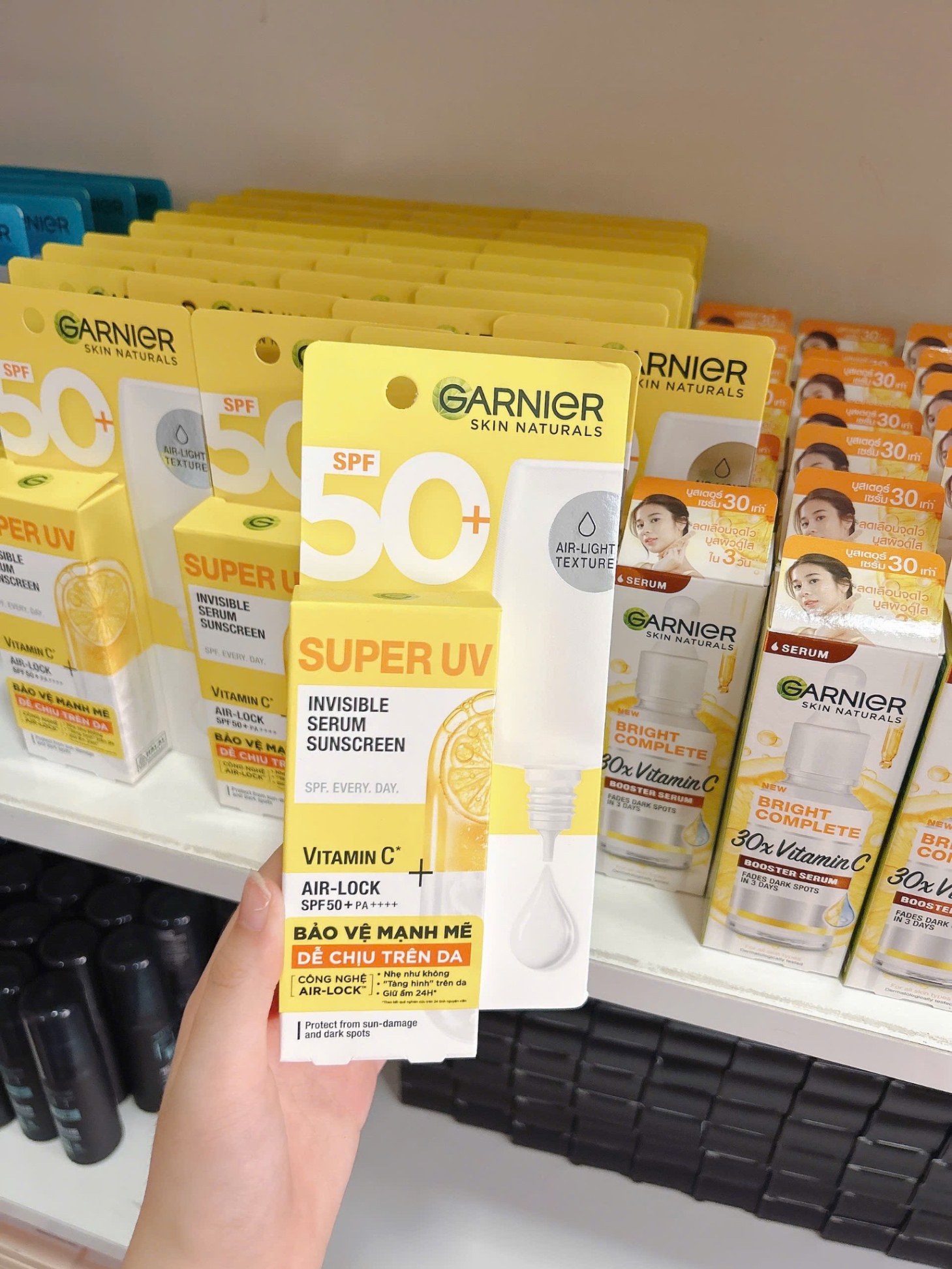 Kem Chống Nắng Garnier Skin Naturals Super UV 30ml serum VITAMIN C