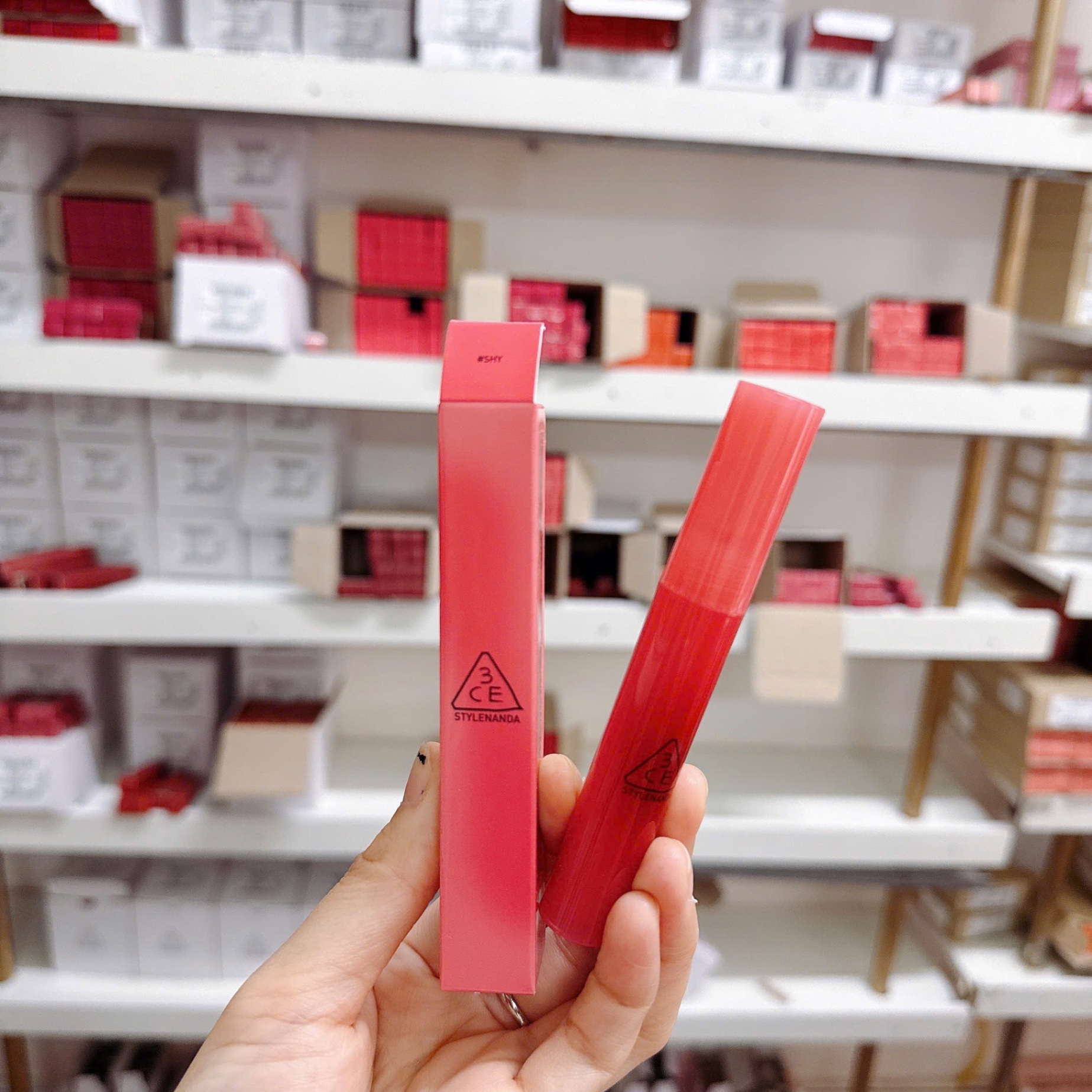 Son Bóng Dạng Gel 3Ce Drop Glow Gel #Shy