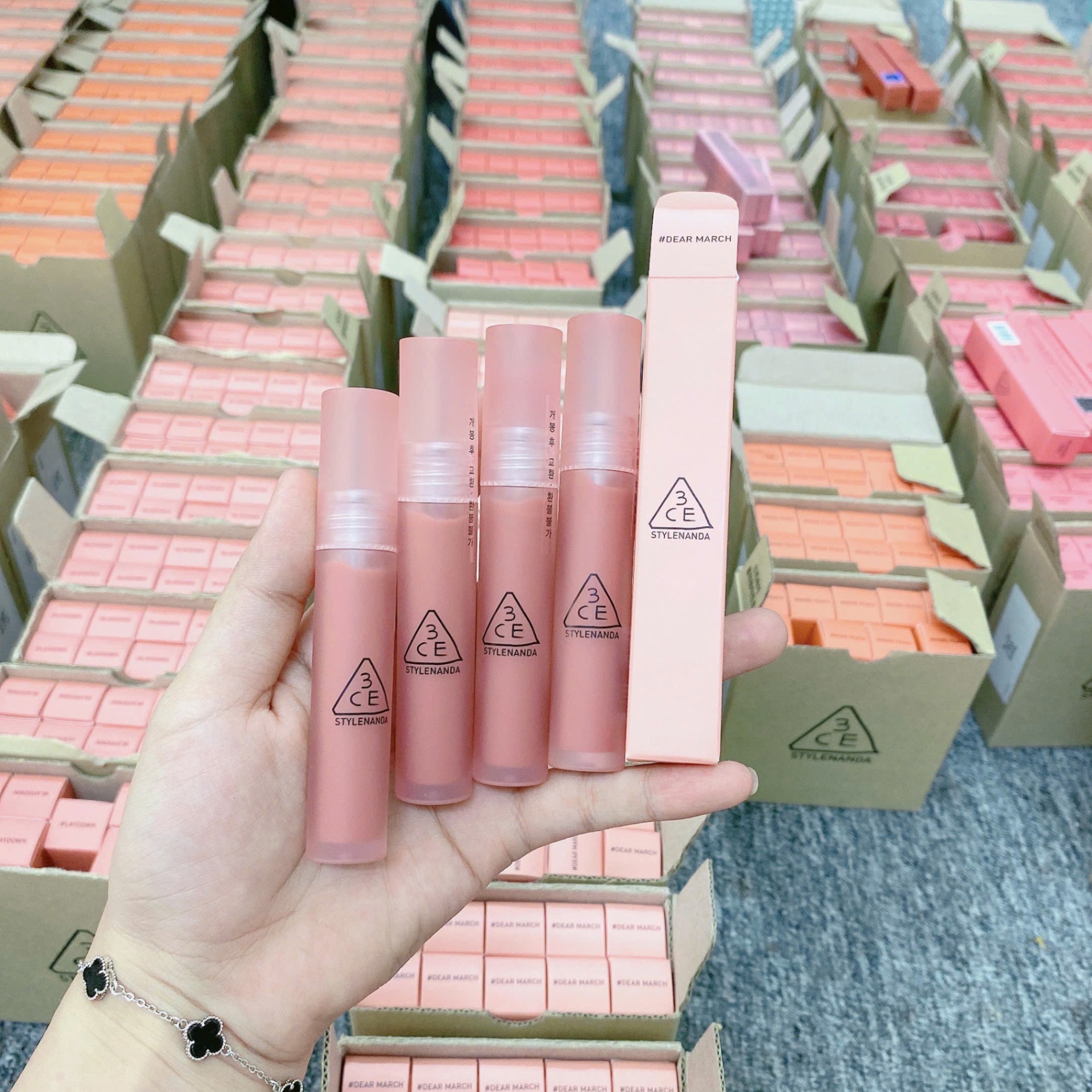 Son Kem Lì 3Ce Blur Water Tint #Dear March
