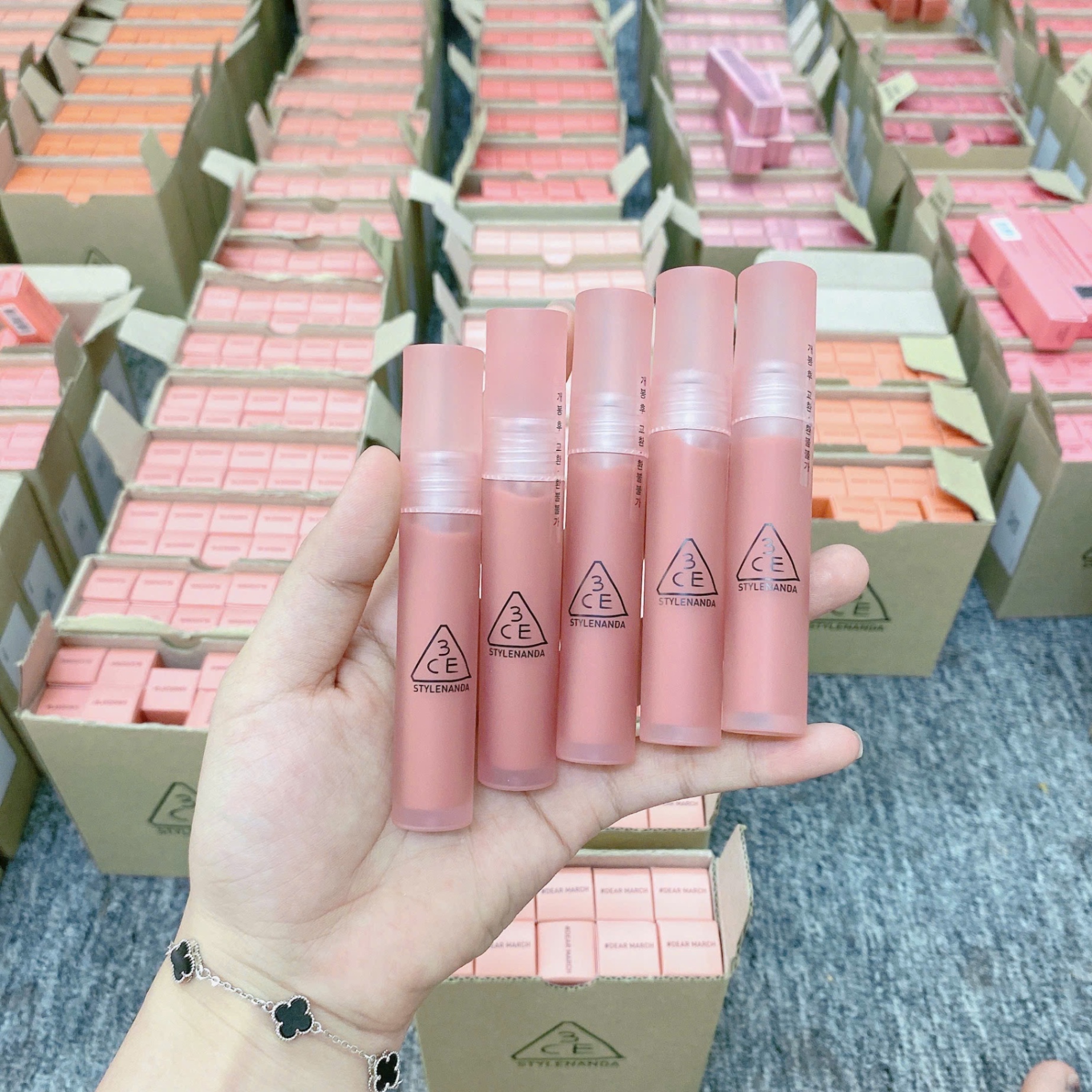 Son Kem Lì 3Ce Blur Water Tint #Dear March