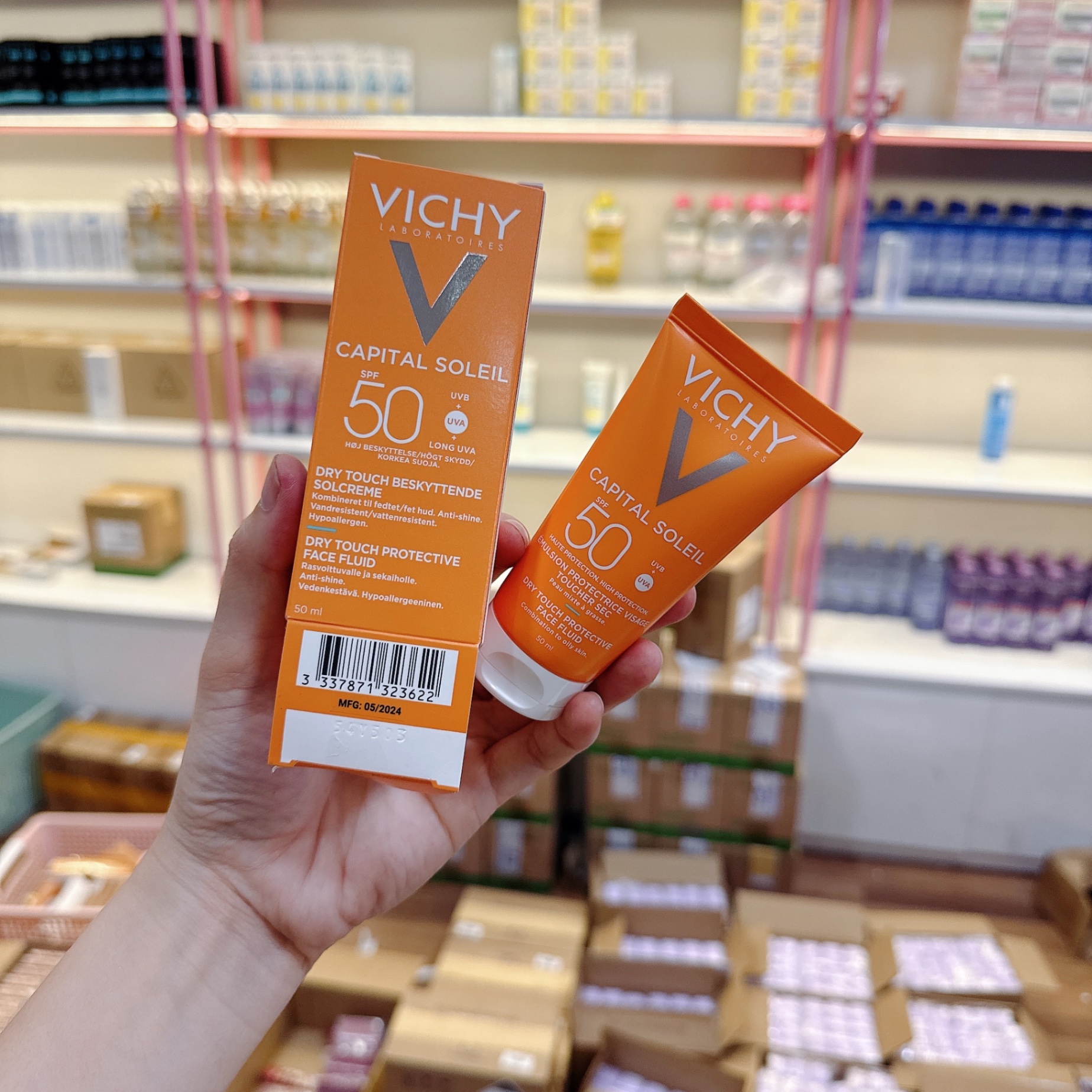 Kem chống nắng Vichy Capital Soleil Dry Touch Face Fluid SPF50 UVA+UVB mờ đốm nâu, chống lão hóa (50ml)