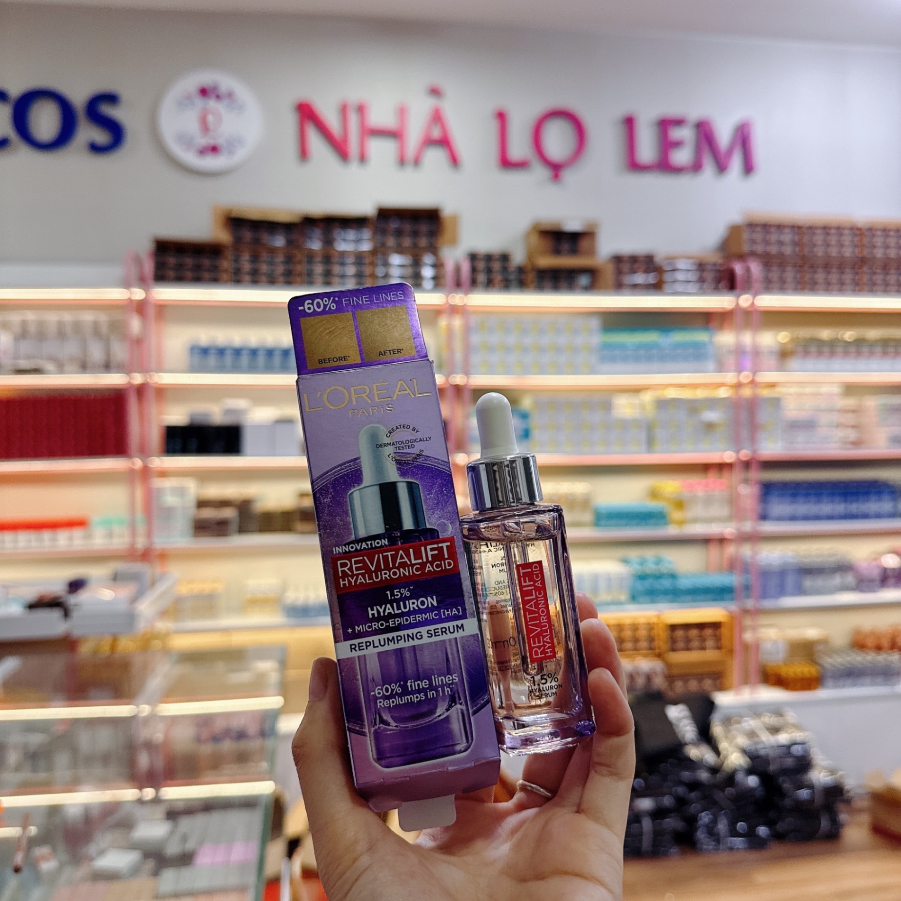 Serum Loreal Cấp Ẩm Sáng Da Revitalift 1.5% Hyaluron