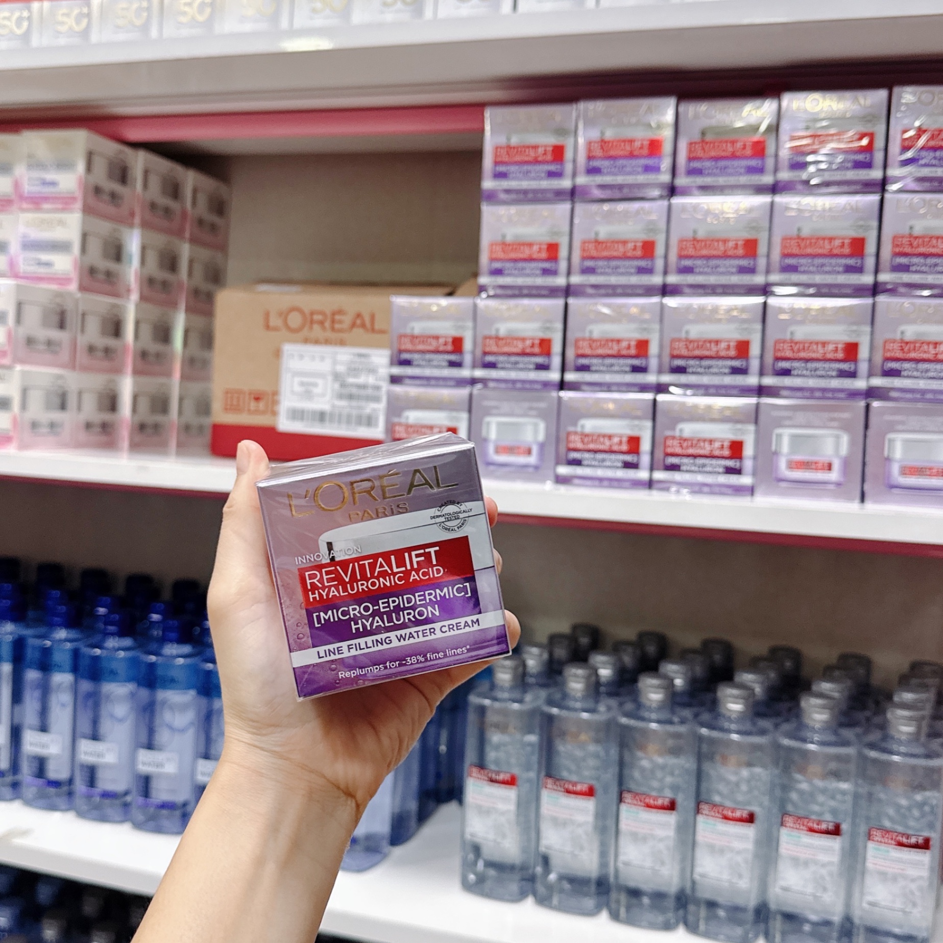 Kem Dưỡng Cấp Ẩm, Cải Thiện Nếp Nhăn L'oreal Revitalift Hyaluronic Acid Line Filling Water Cream