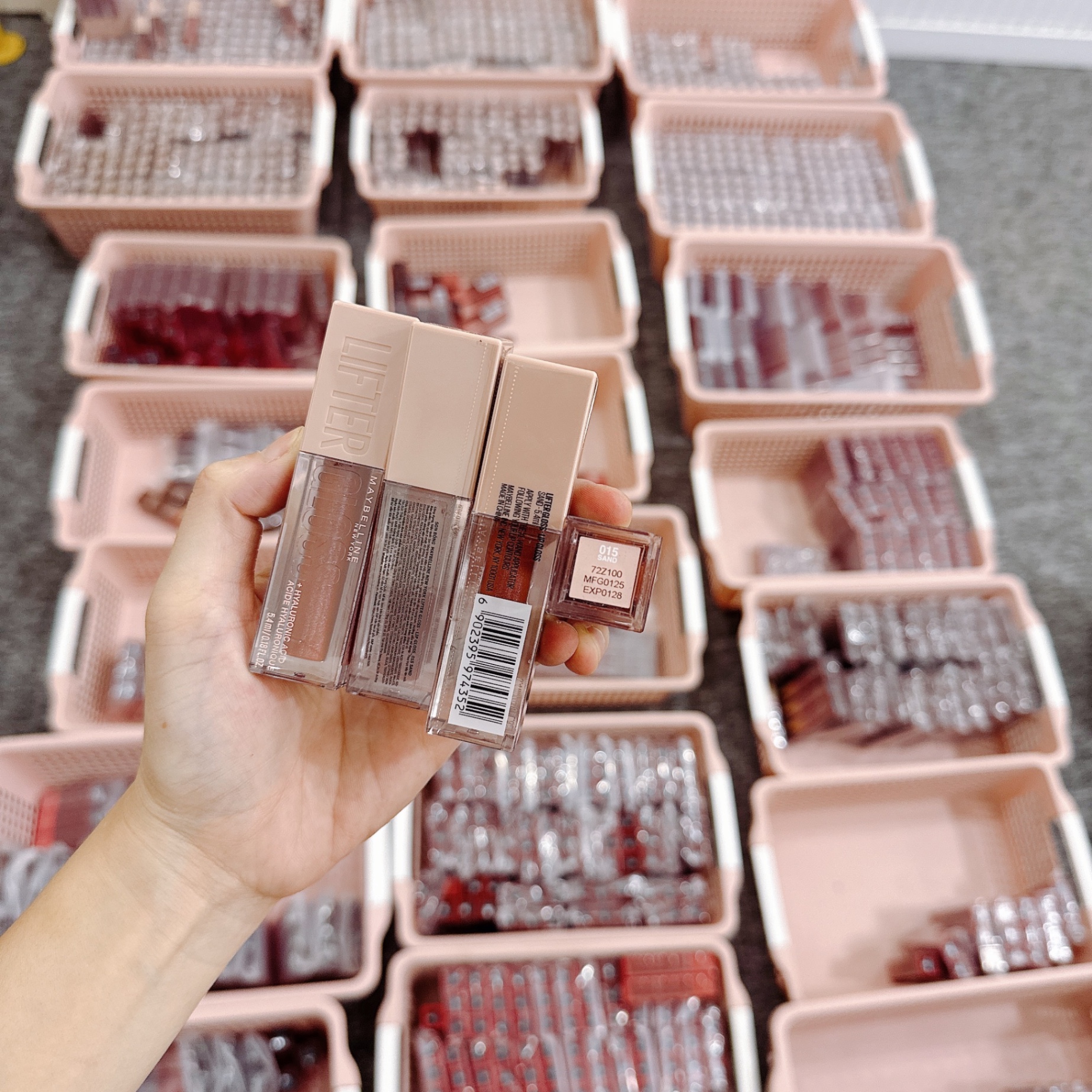 Son Bóng Maybelline Lifter Gloss 5.4ml #015 Sand