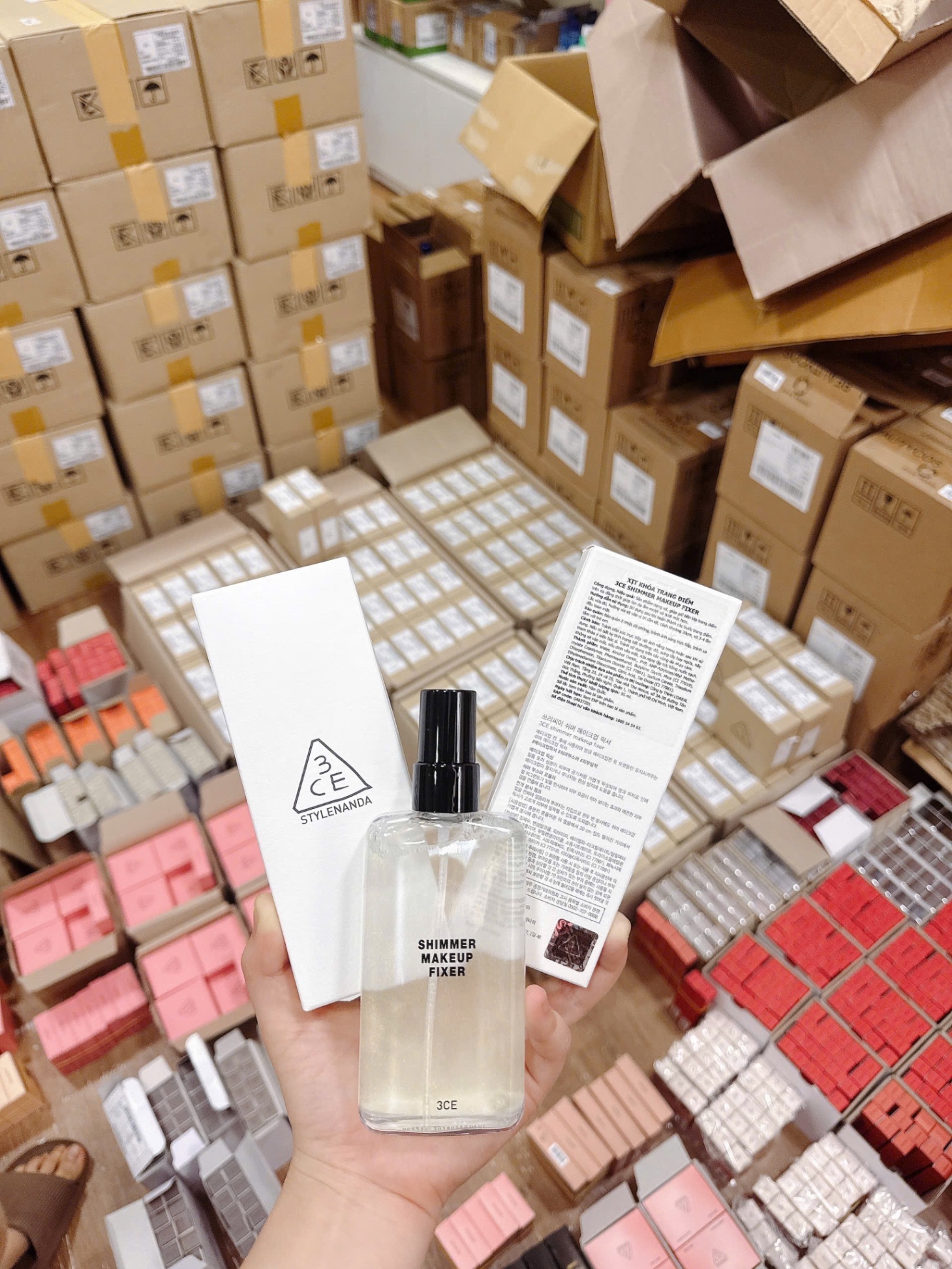 Xịt Khoá Nền 3CE Shimmer Makeup Fixer 95ml