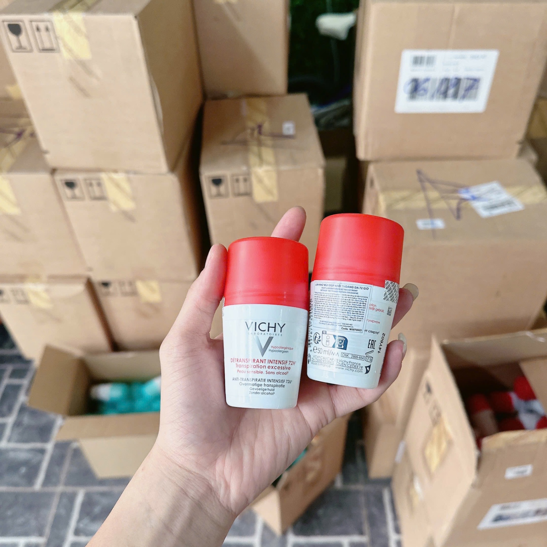 (Hàng Công Ty) Lăn Nách Vichy Pháp 50Ml - Đỏ
