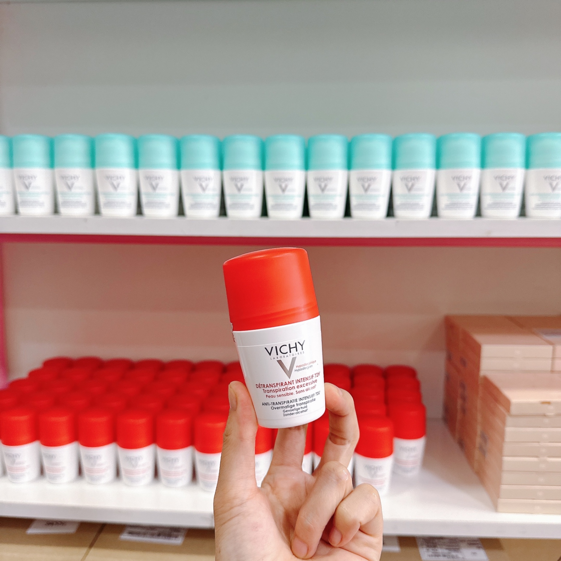 (Hàng Công Ty) Lăn Nách Vichy Pháp 50Ml - Đỏ