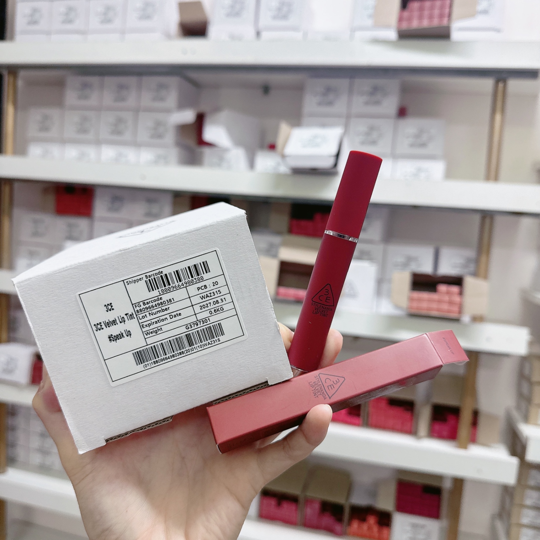 Son Kem Lì 3CE Velvet Lip Tint #Speak Up - Lê Đỏ Ngâm 4G