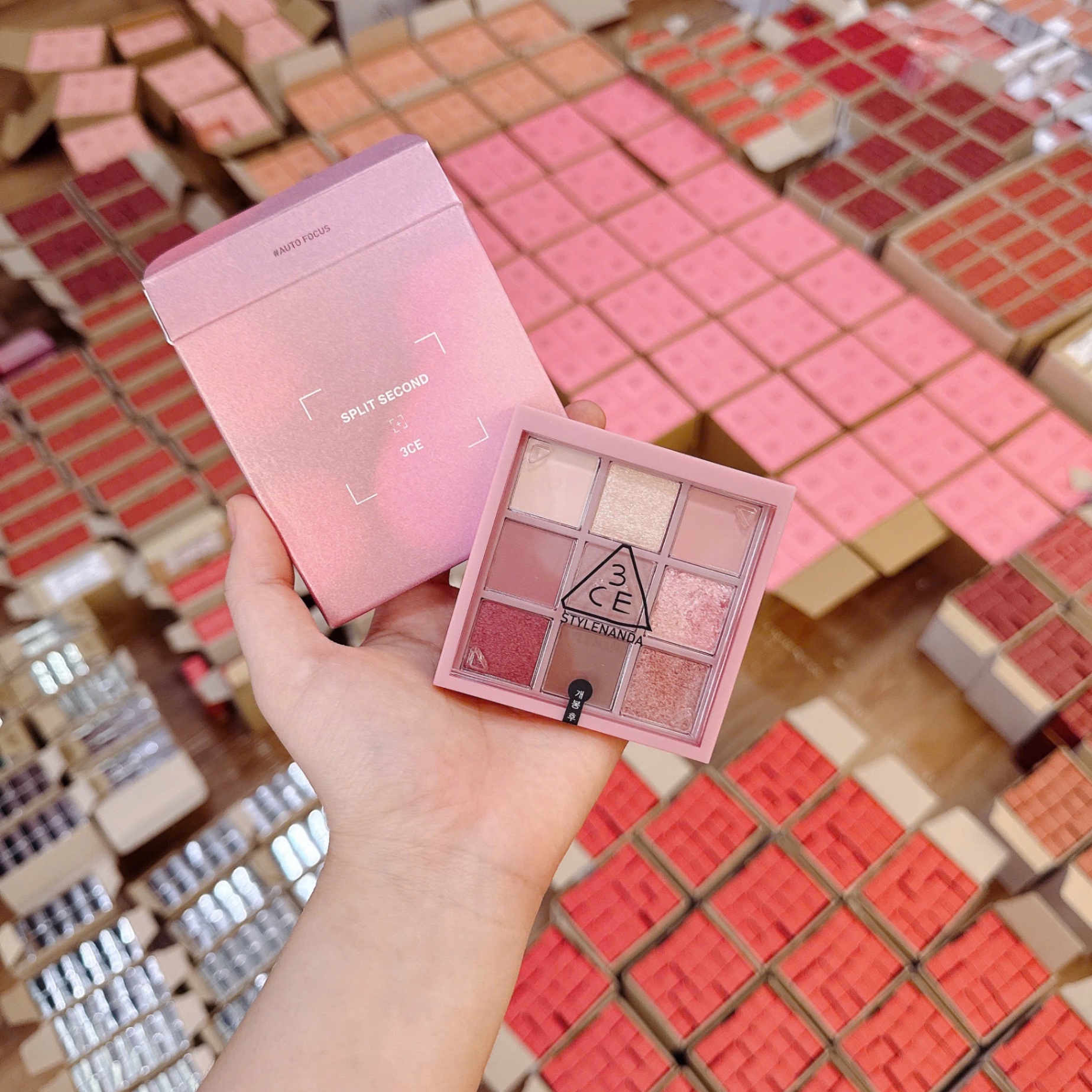 Bảng Phấn Mắt 3Ce 9 Ô Multi Eye Color Palette #Overtake
